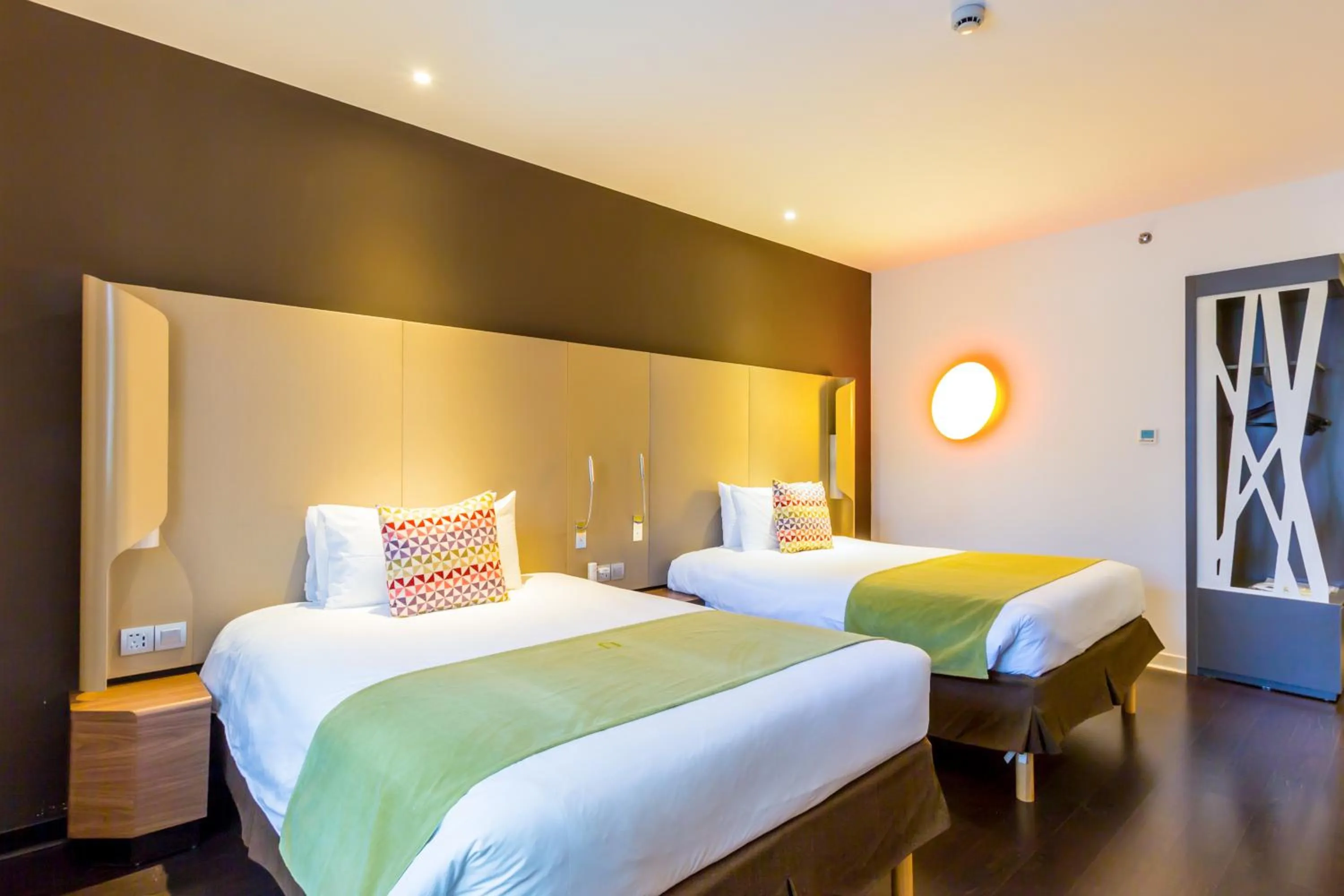 Bed in Campanile Shanghai Railway Station and People's Square