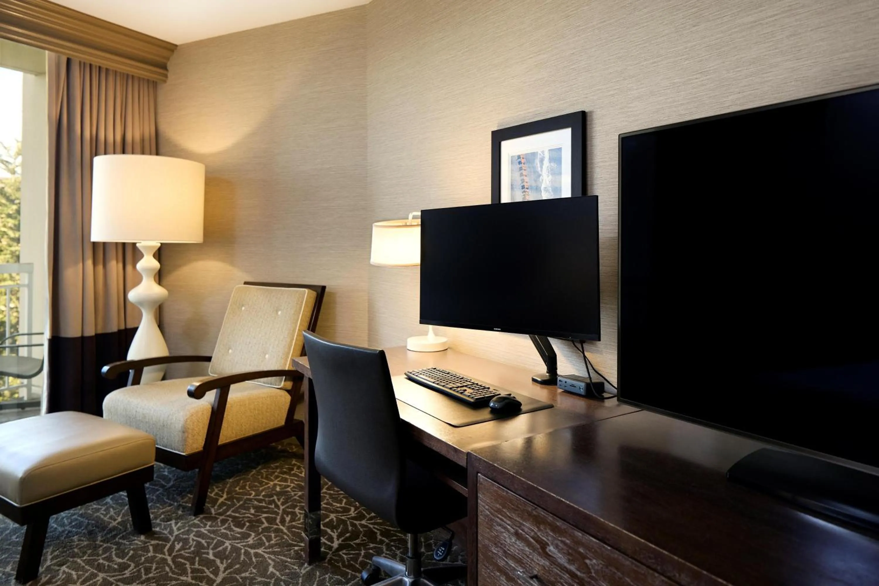 Bedroom in Hilton La Jolla Torrey Pines