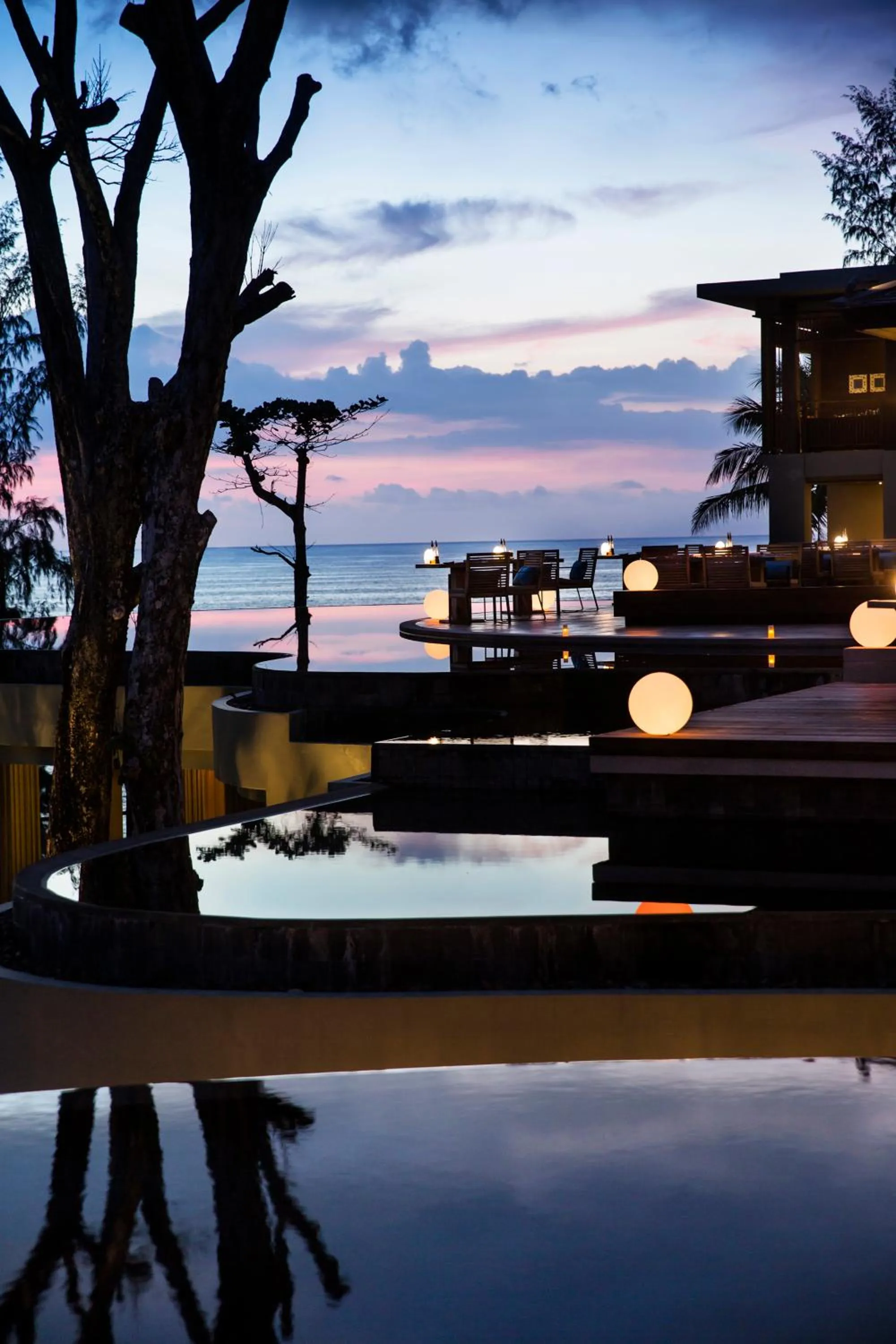 Restaurant/places to eat in Pullman Phuket Arcadia Naithon Beach