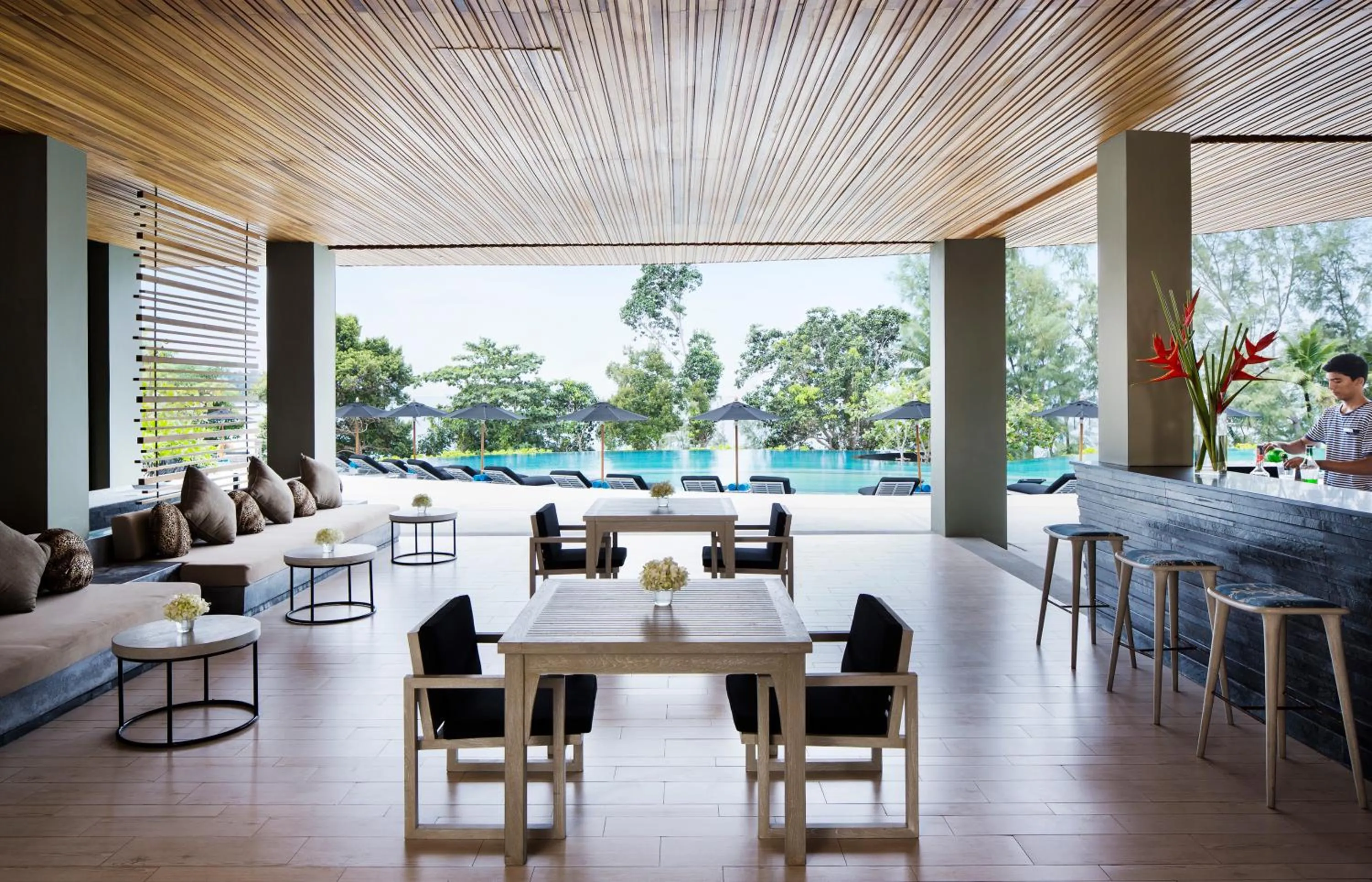 Lounge or bar in Pullman Phuket Arcadia Naithon Beach