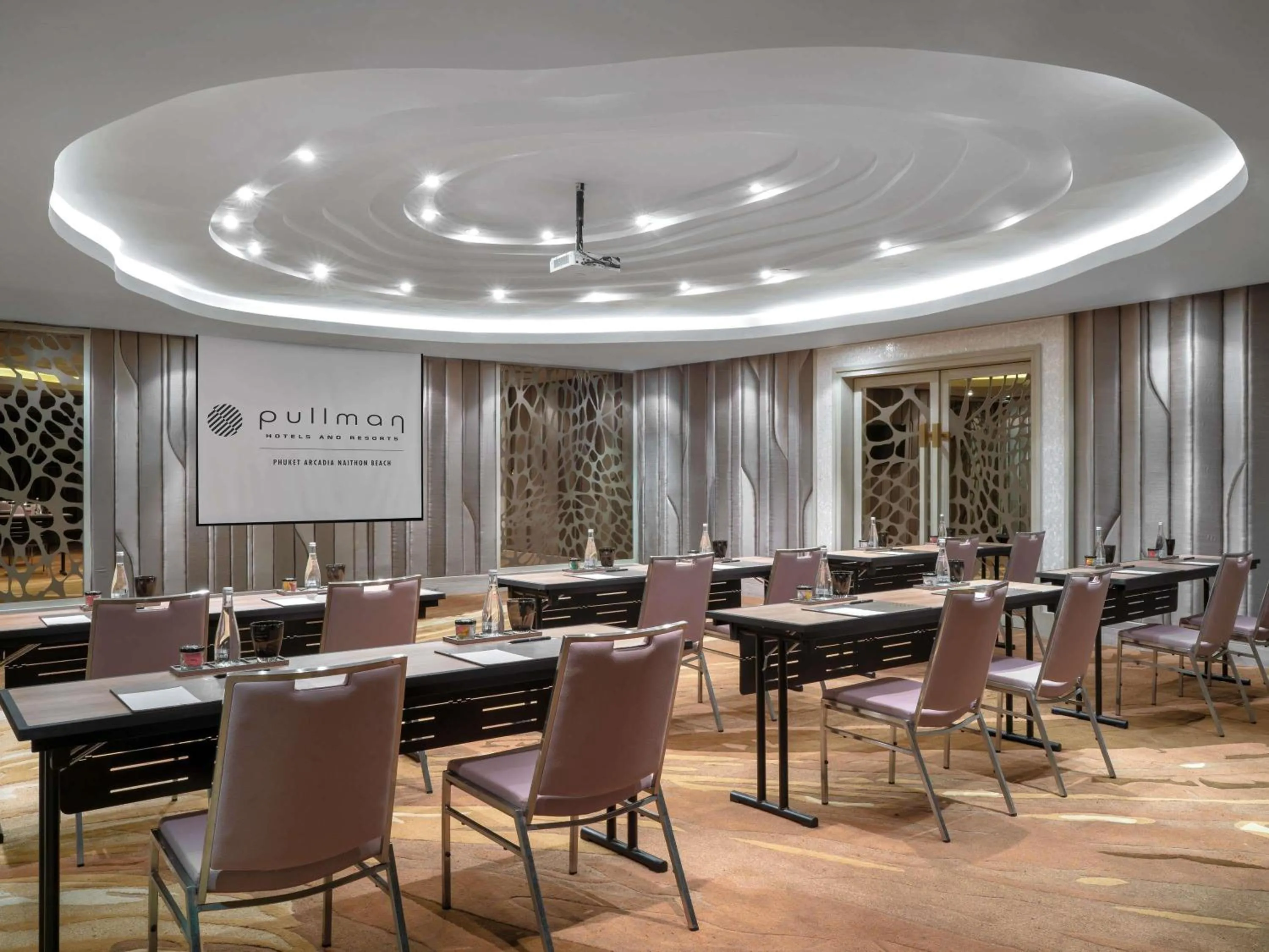 Meeting/conference room in Pullman Phuket Arcadia Naithon Beach