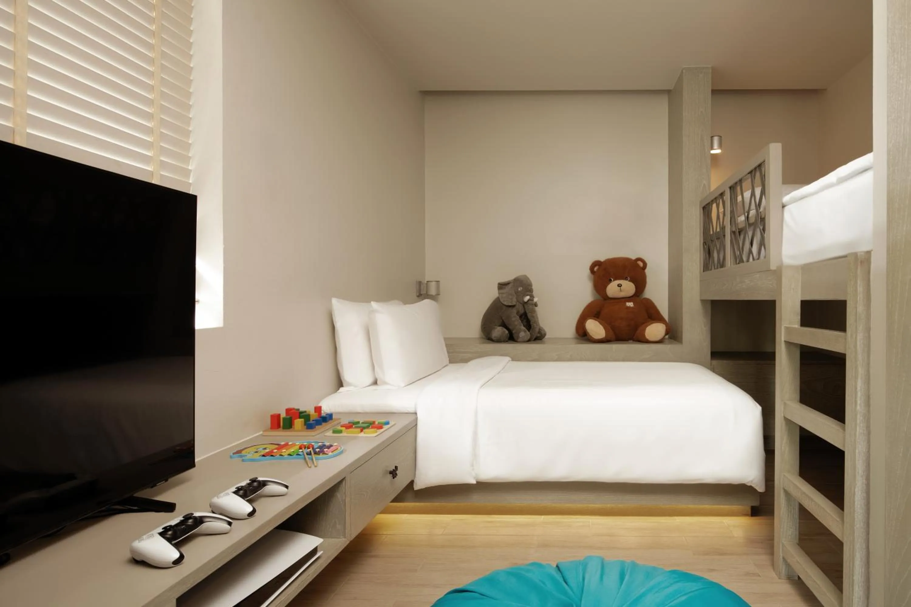 Bed in Pullman Phuket Arcadia Naithon Beach