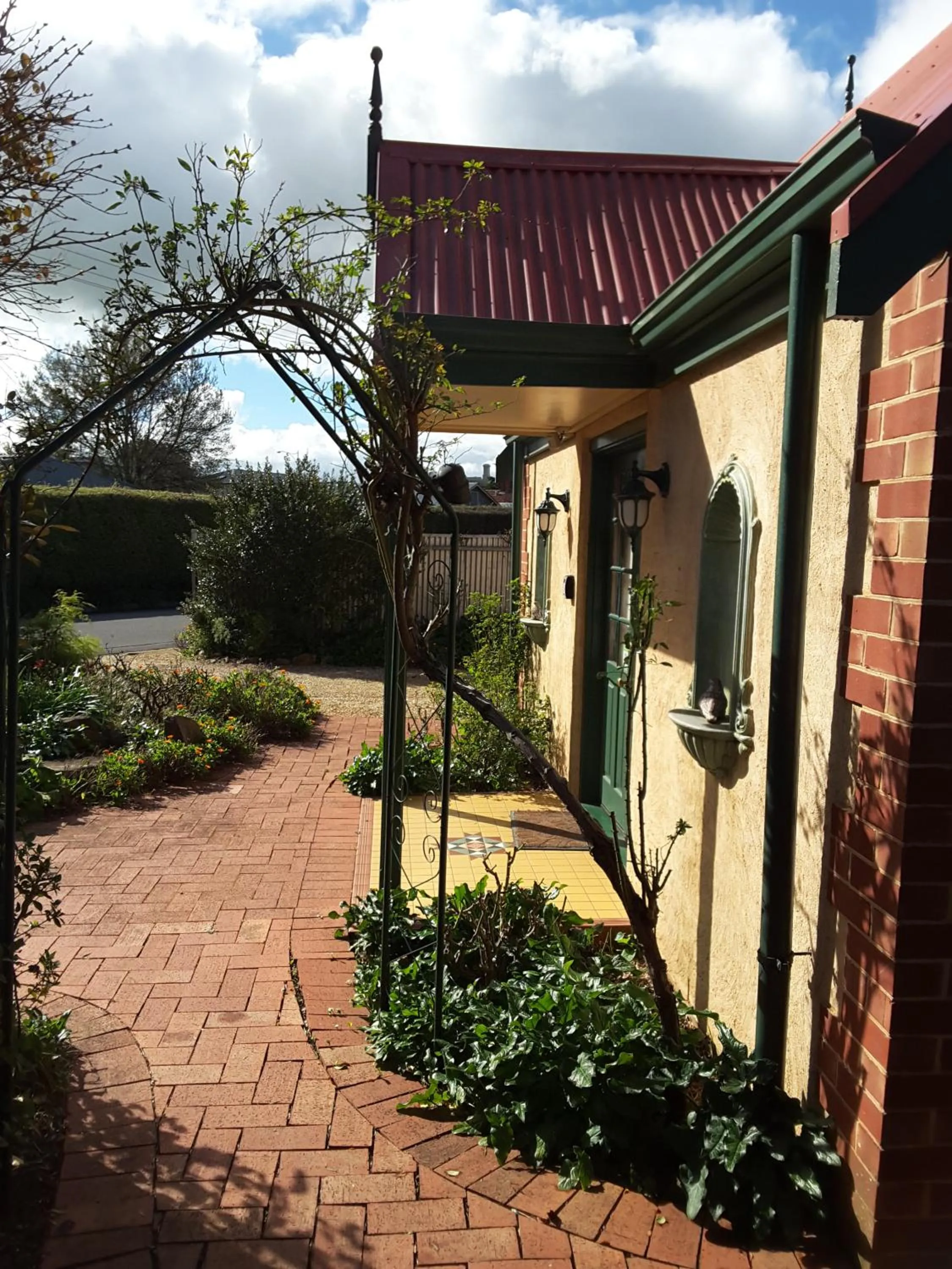 Facade/entrance in The Dove Cote