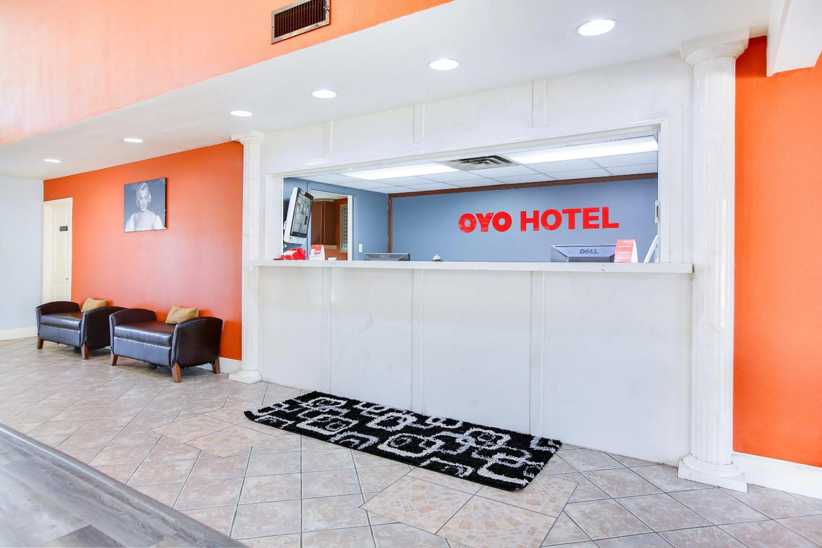 Lobby or reception in OYO Hotel Texarkana Trinity AR Hwy I-30