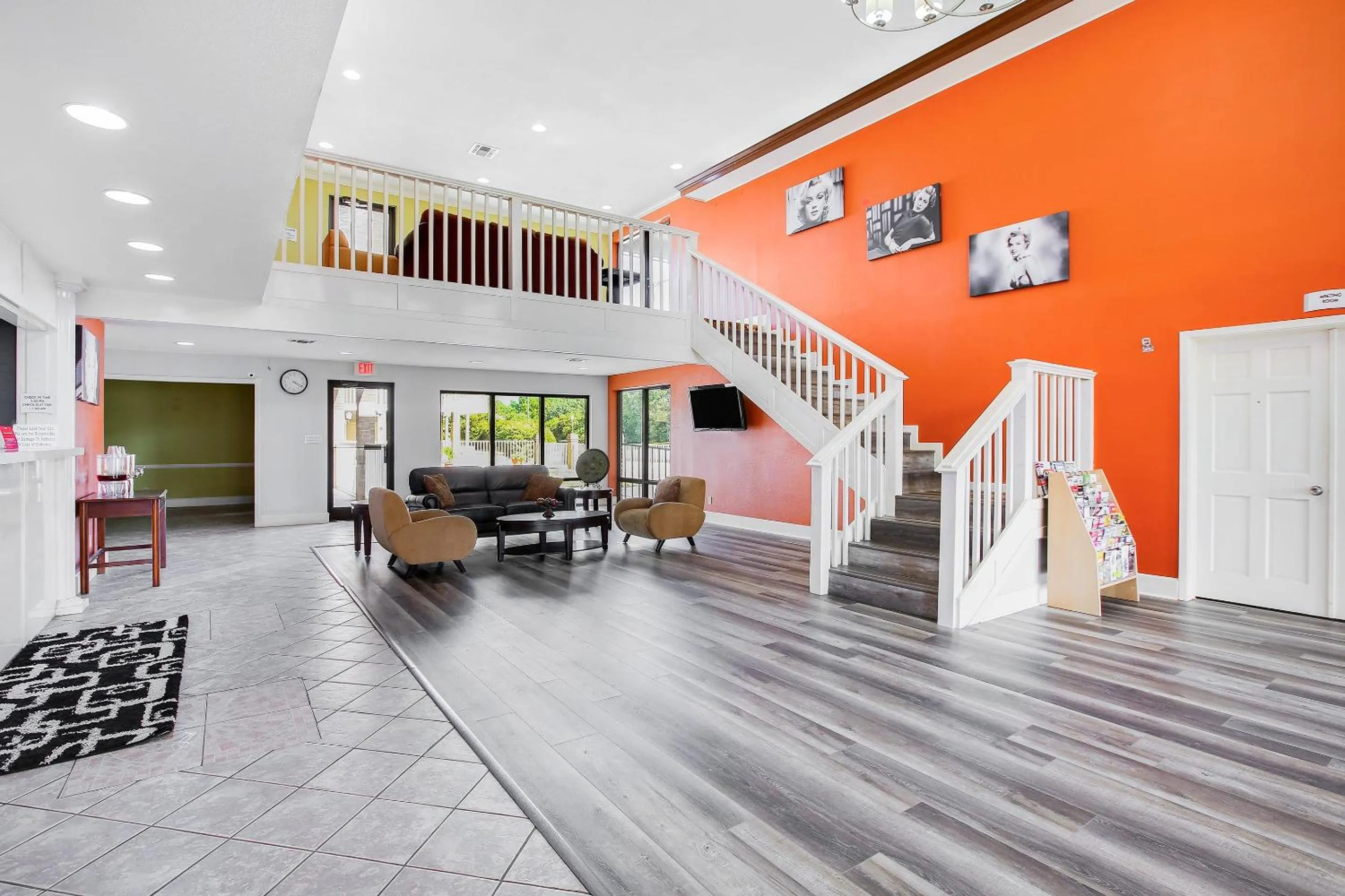 Lobby or reception in OYO Hotel Texarkana Trinity AR Hwy I-30