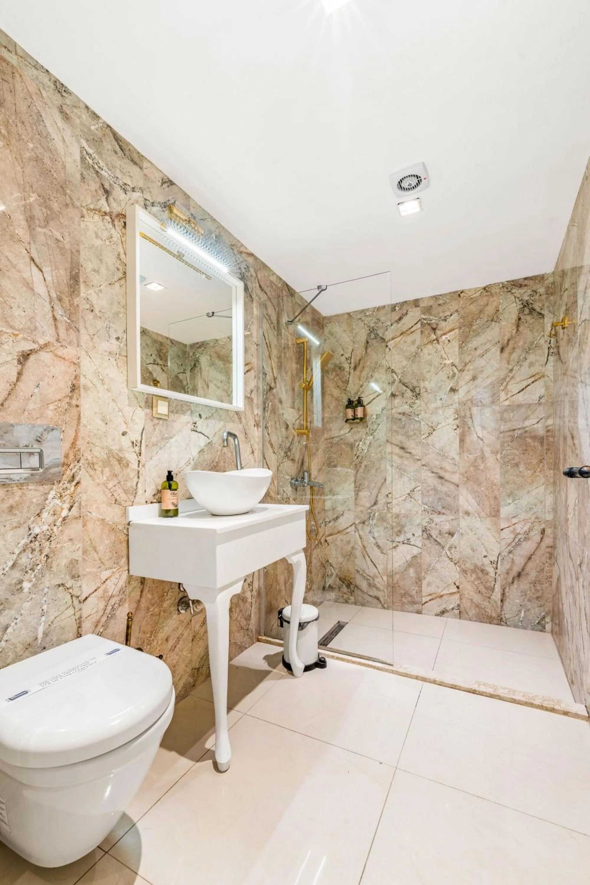 Shower in Elegance East Hotel