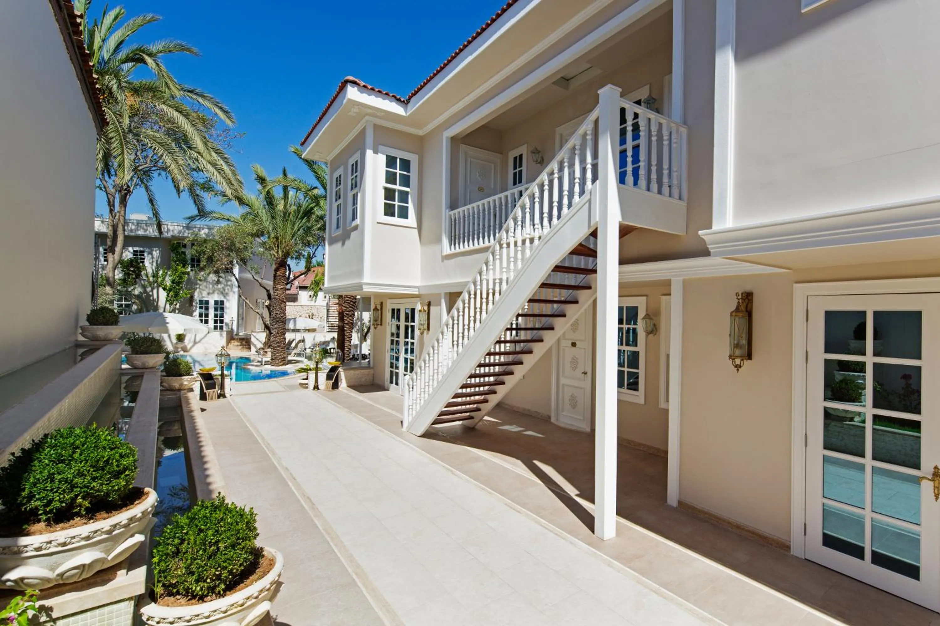 Facade/entrance in Elegance East Hotel