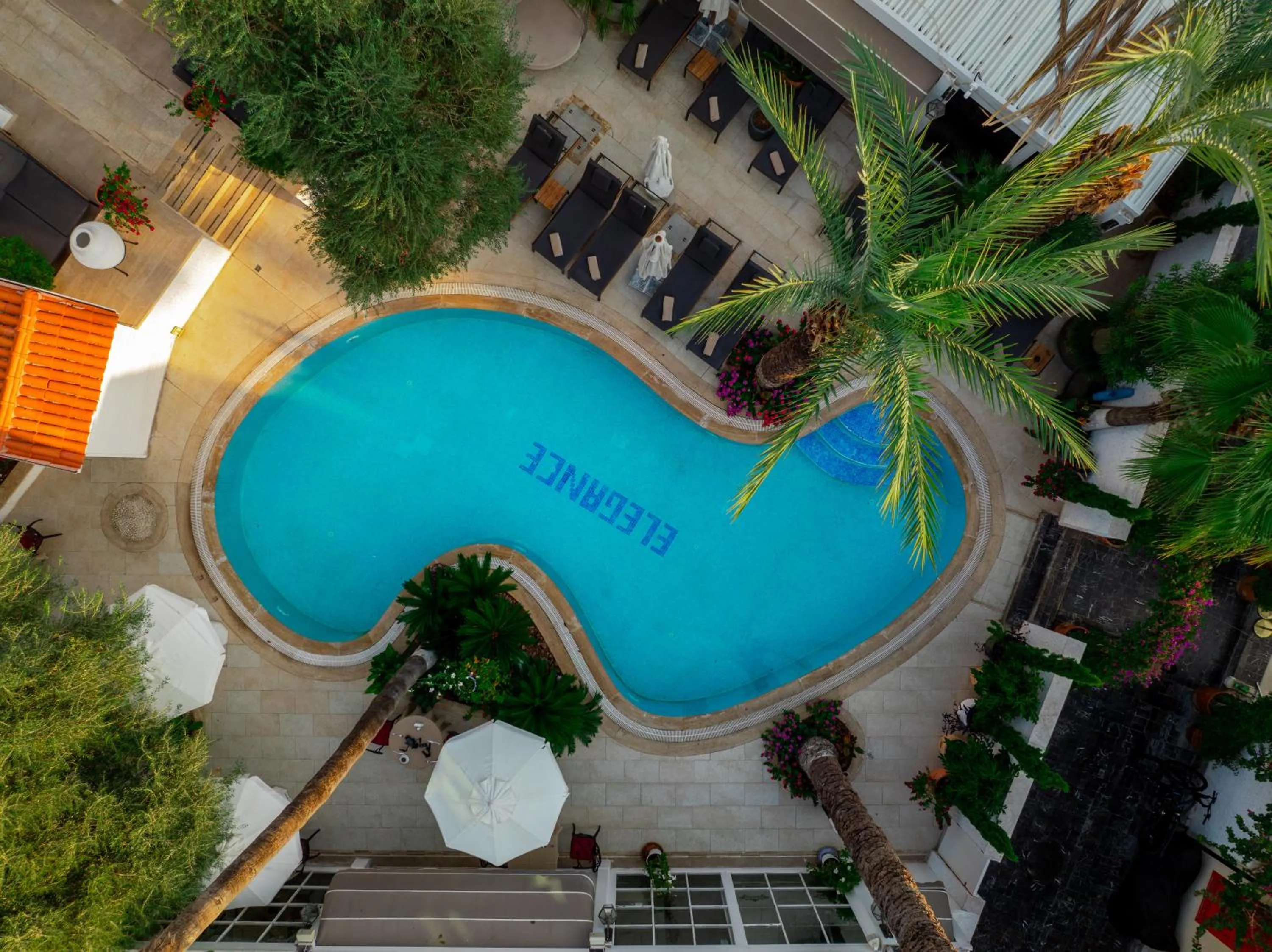 Day in Elegance East Hotel