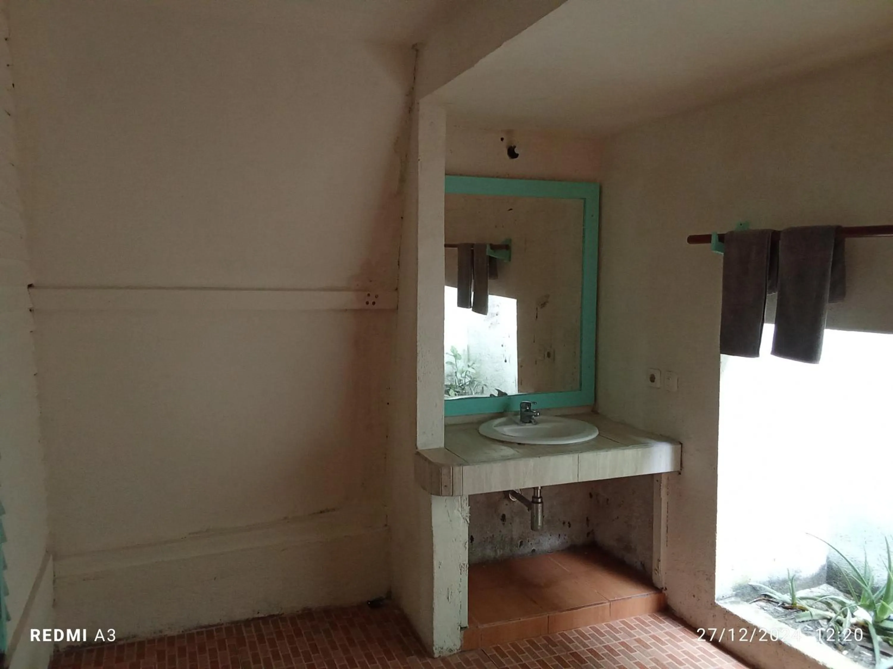 Bathroom in Coral Beach 2 Bungalow