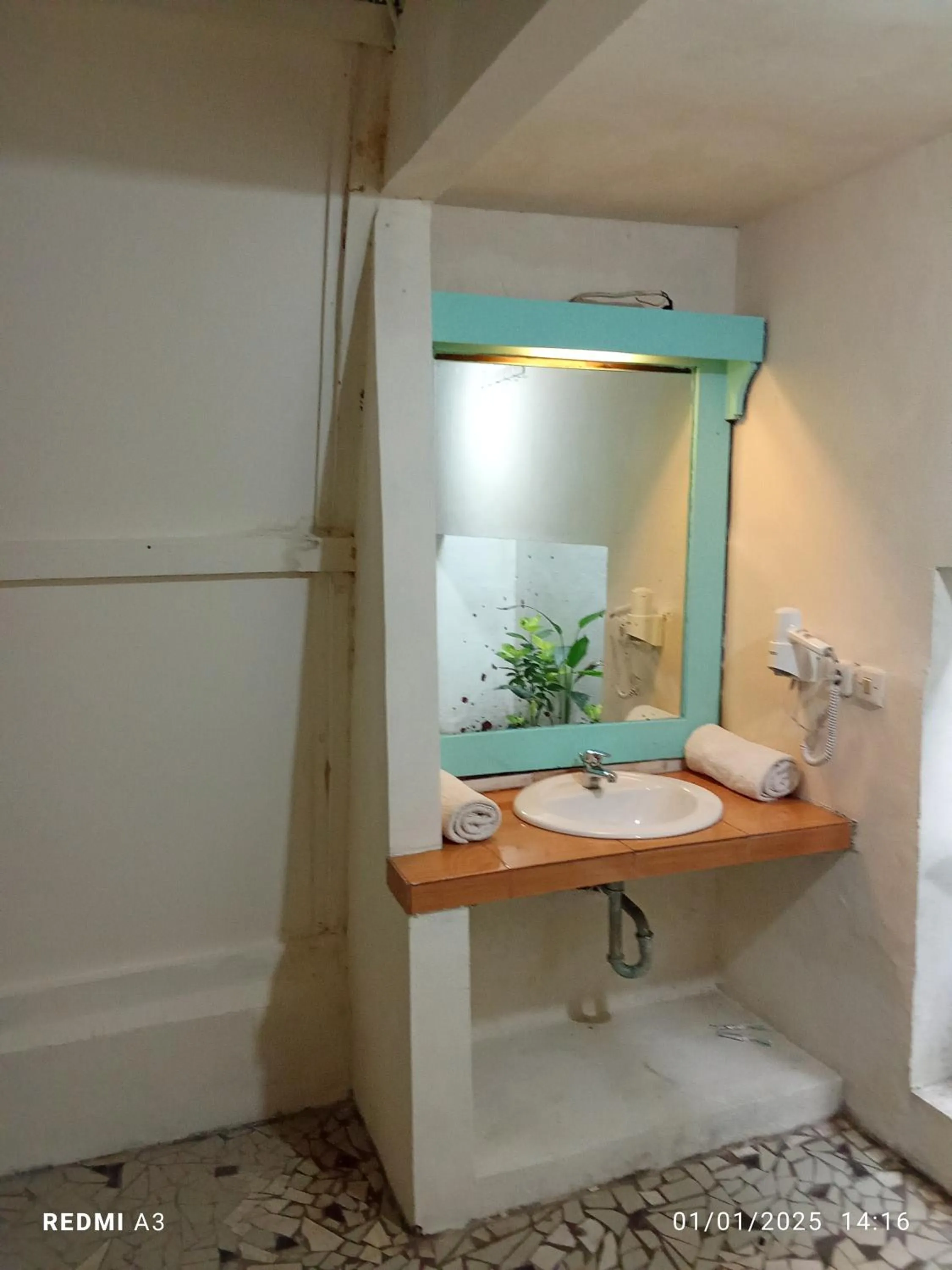 Bathroom in Coral Beach 2 Bungalow