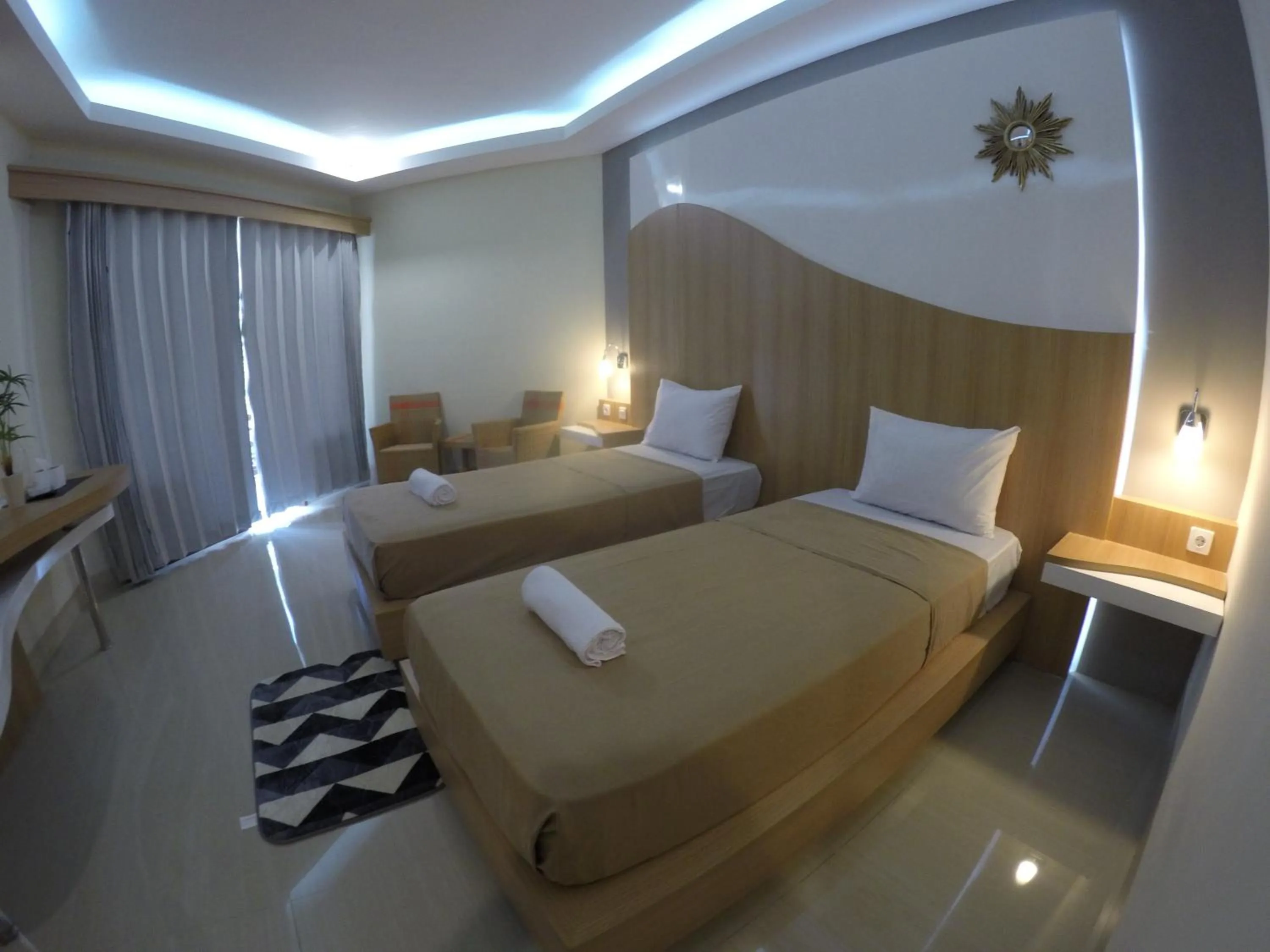 Bedroom, Bed in Coral Beach 2 Bungalow