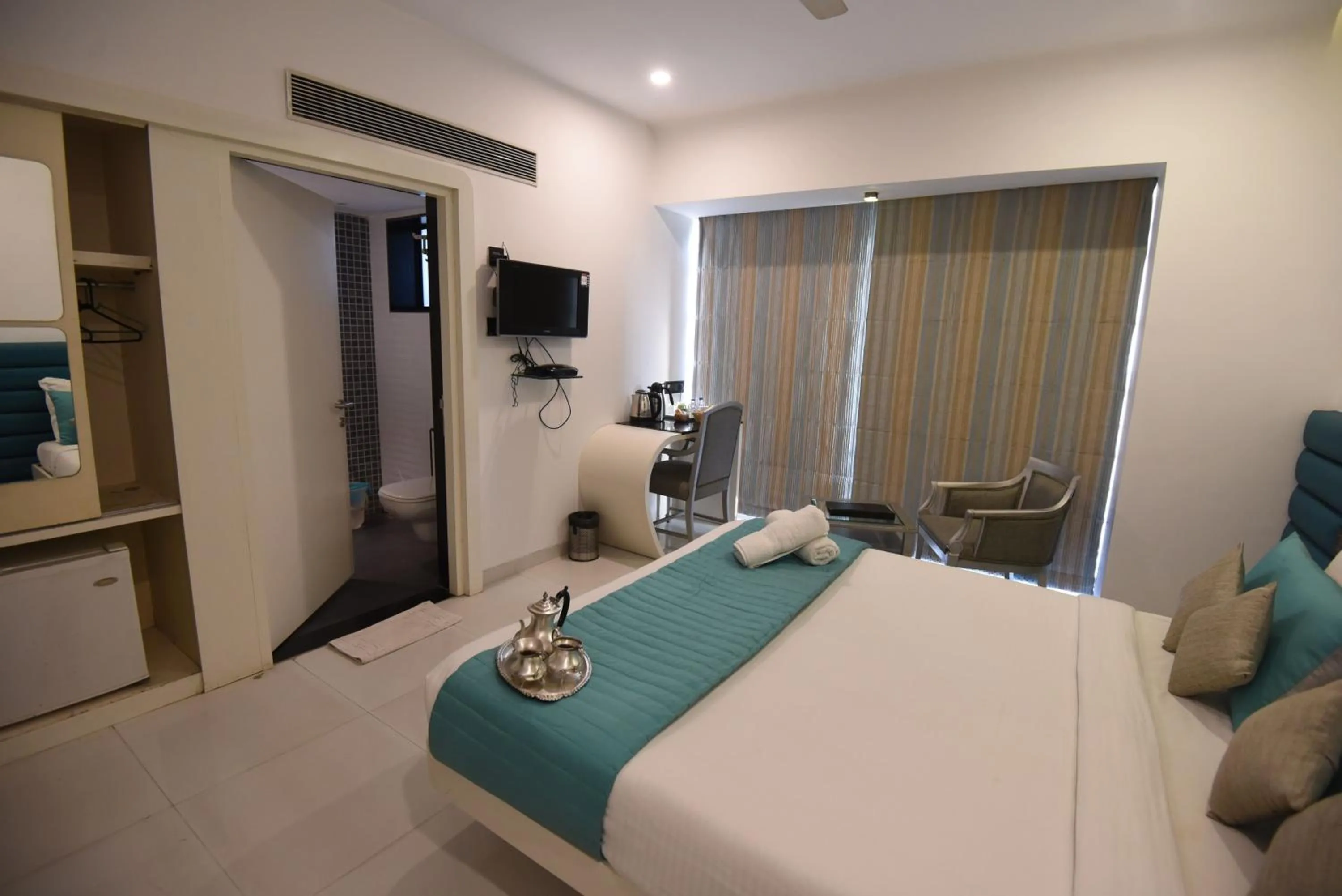 TV and multimedia, Bed in VITS Sharanam, Thane