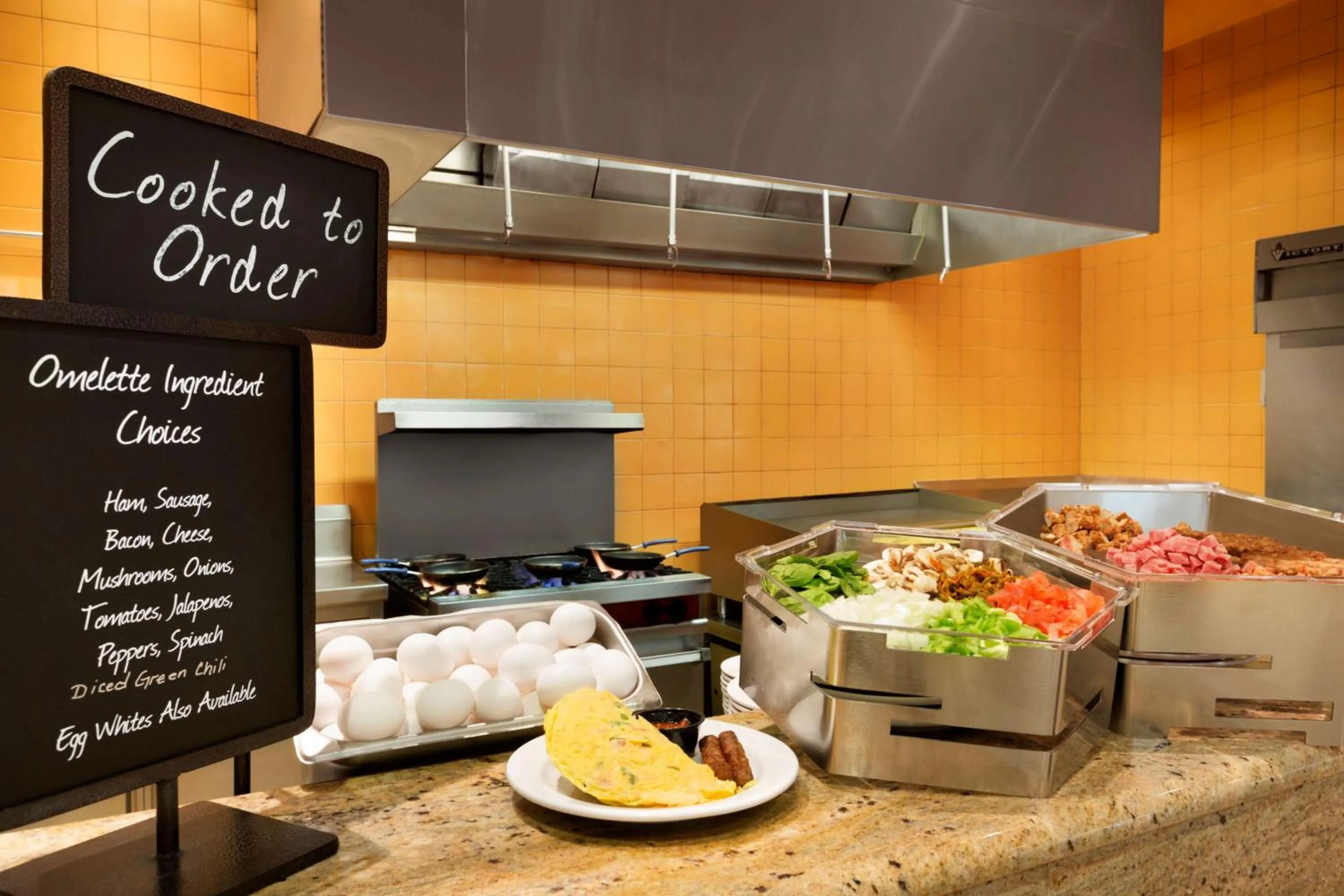 Breakfast in Embassy Suites by Hilton Albuquerque