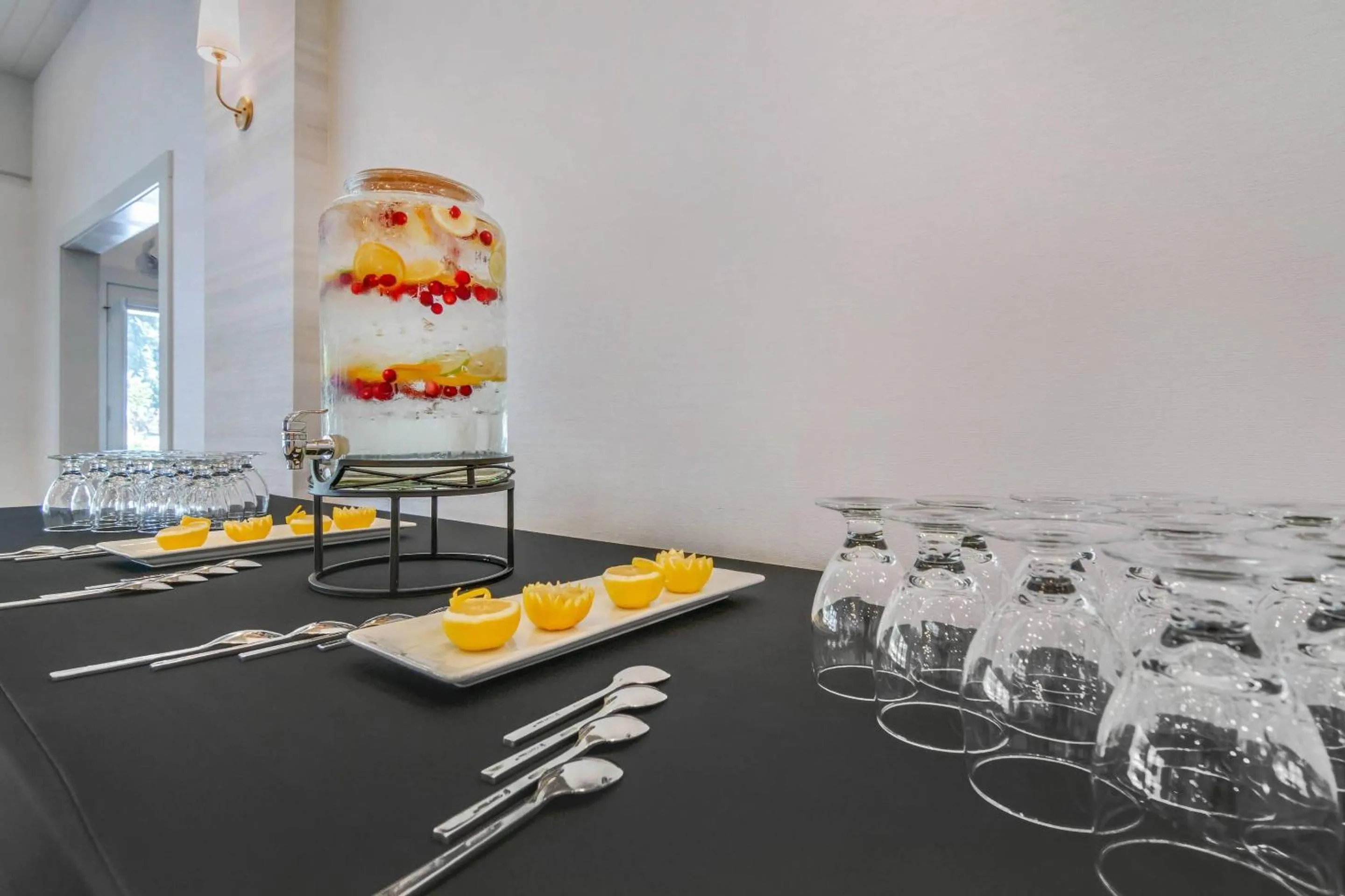 Meeting/conference room in Bayside Resort, an Ascend Collection Resort