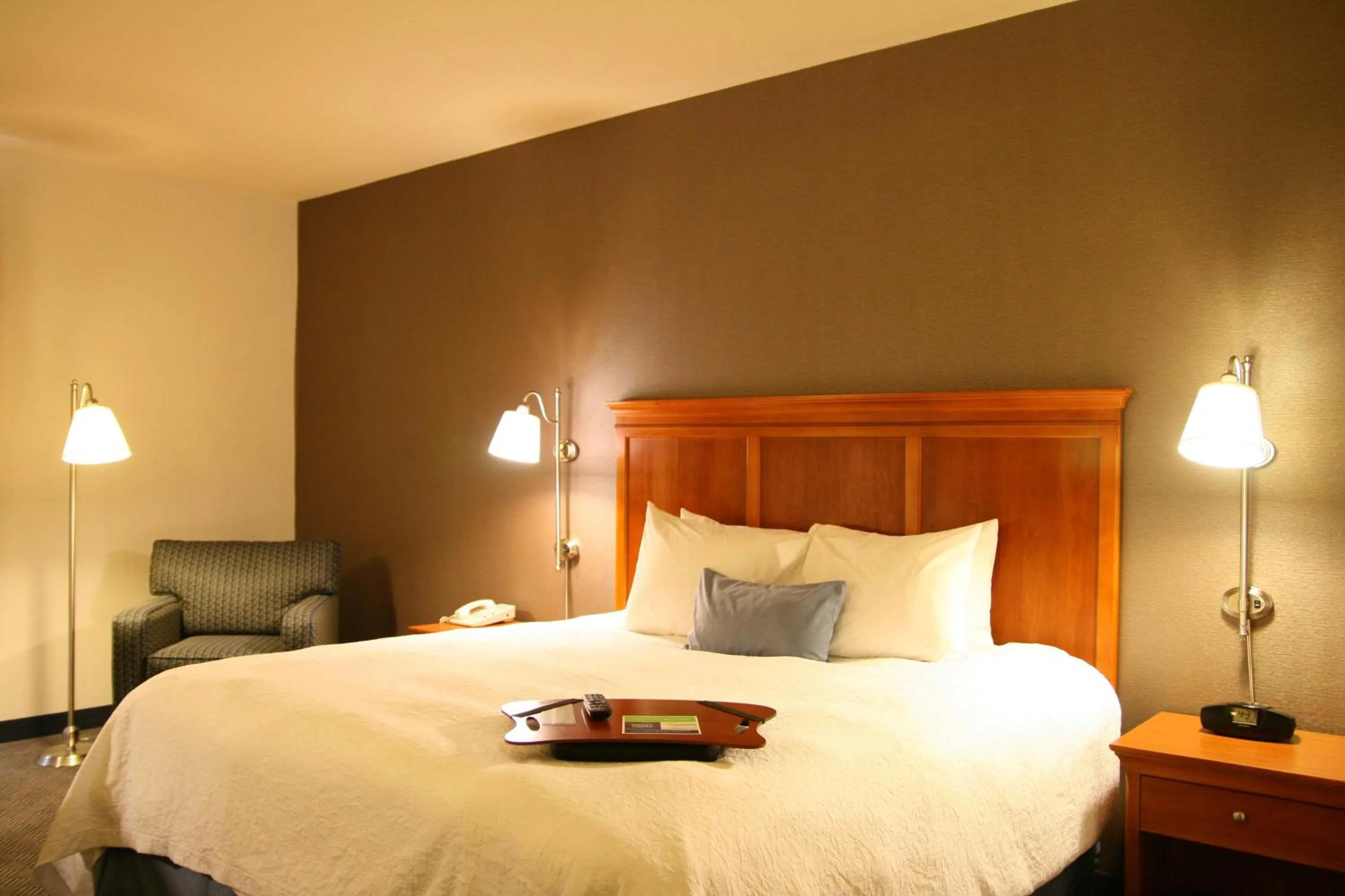 Bed in Hampton Inn San Marcos