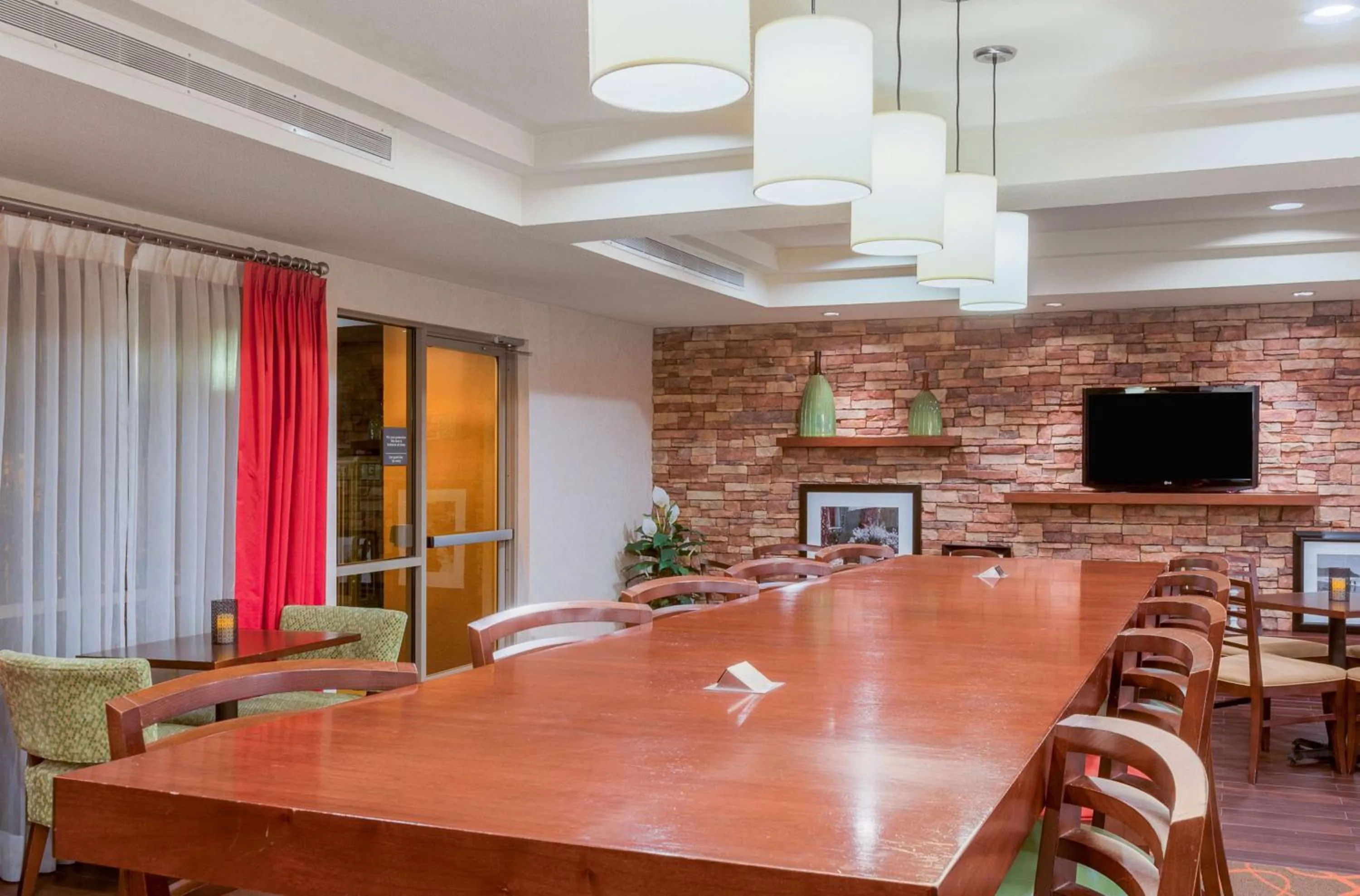 Restaurant/places to eat in Hampton Inn San Marcos