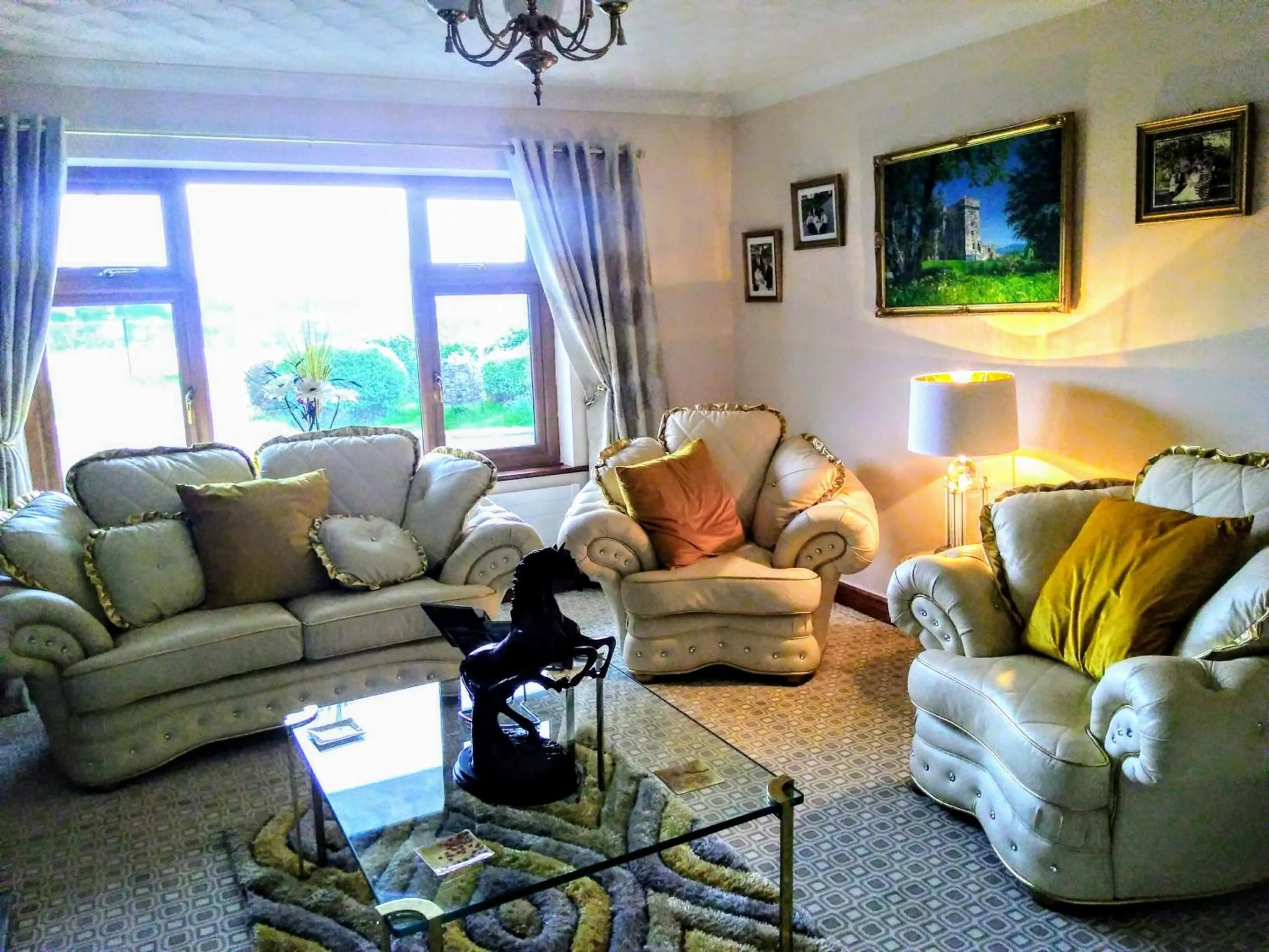 Lounge or bar in Shepherds Lodge B&B