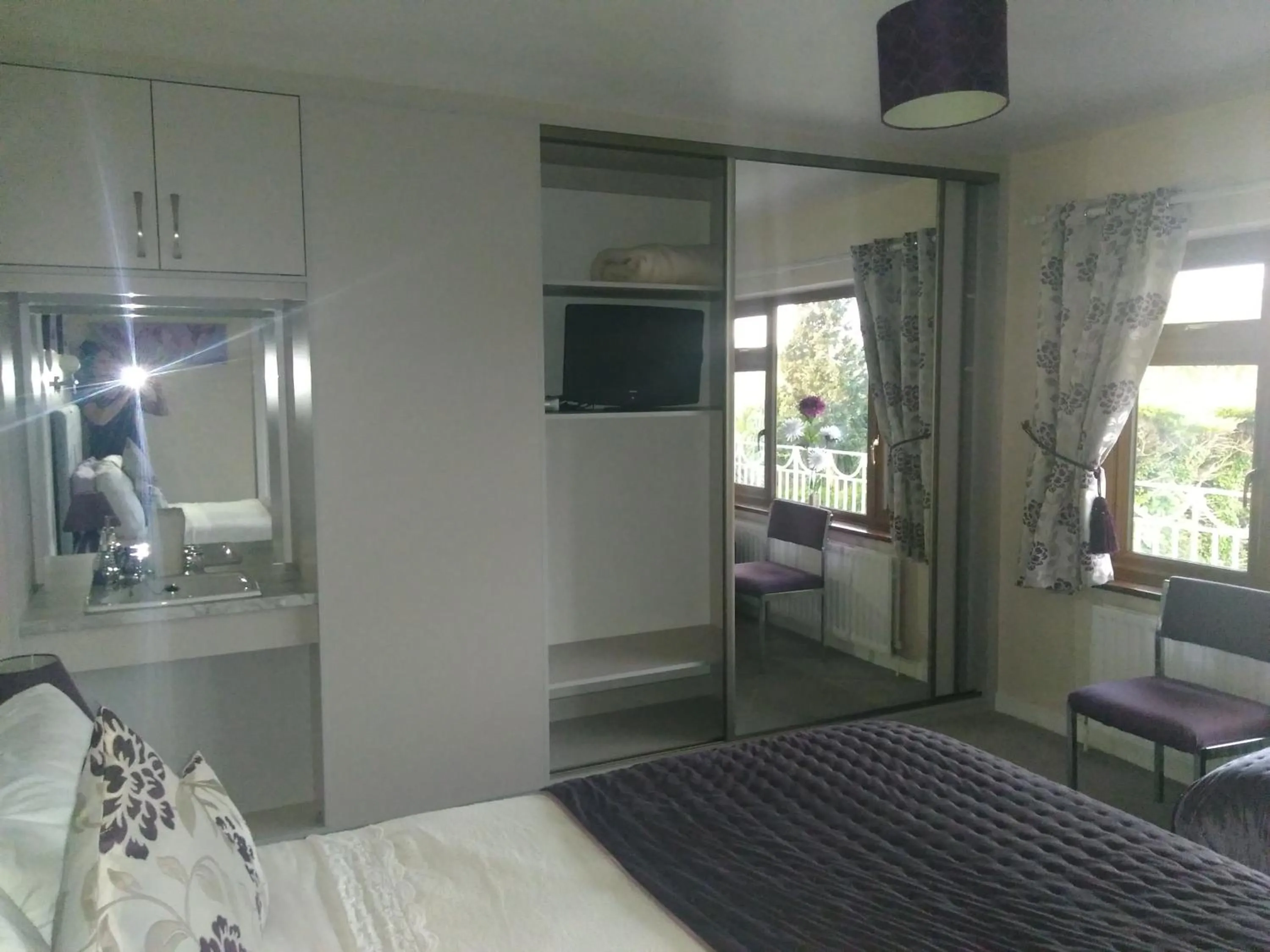 Bed in Shepherds Lodge B&B