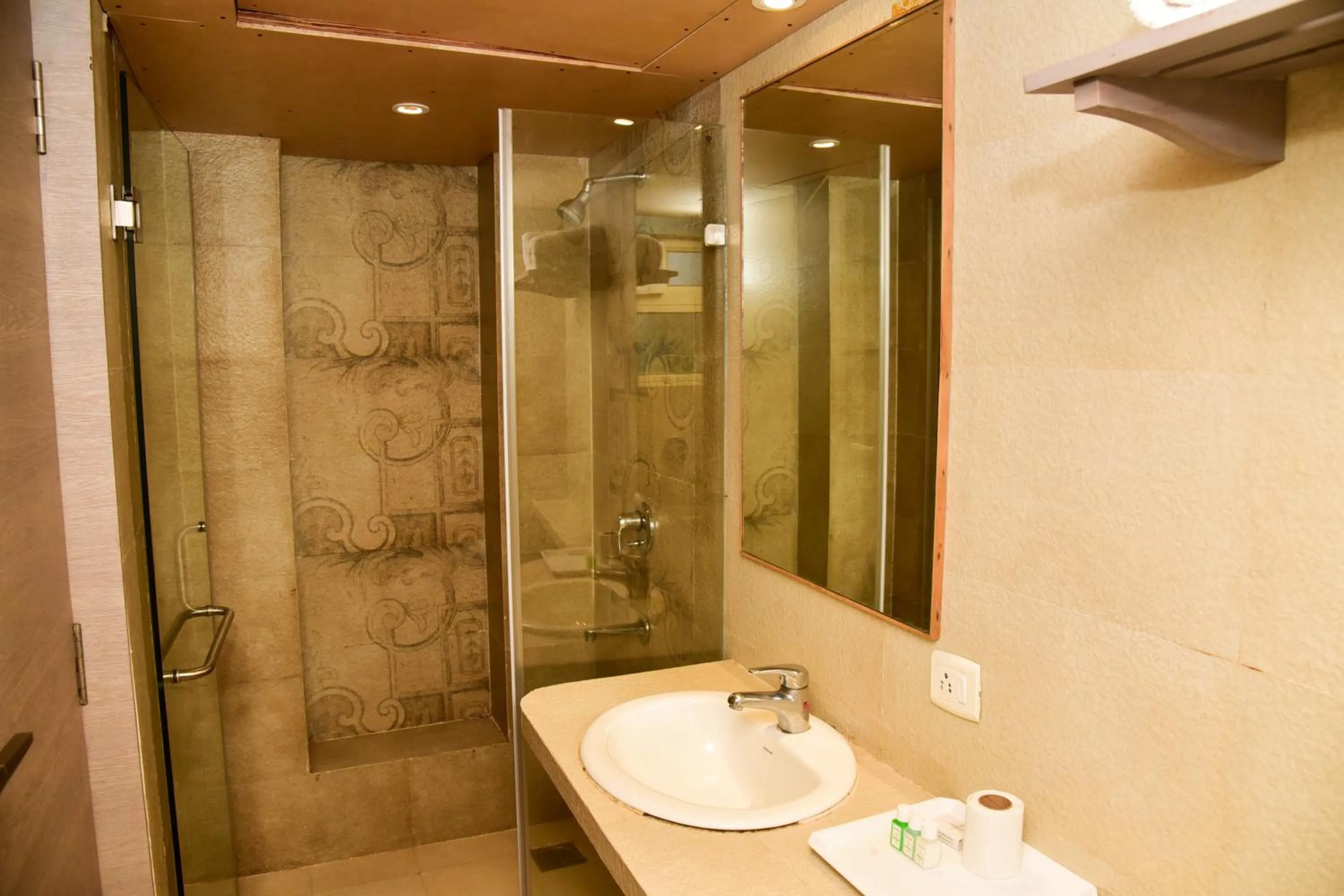Bathroom in Sharanam Green Resort