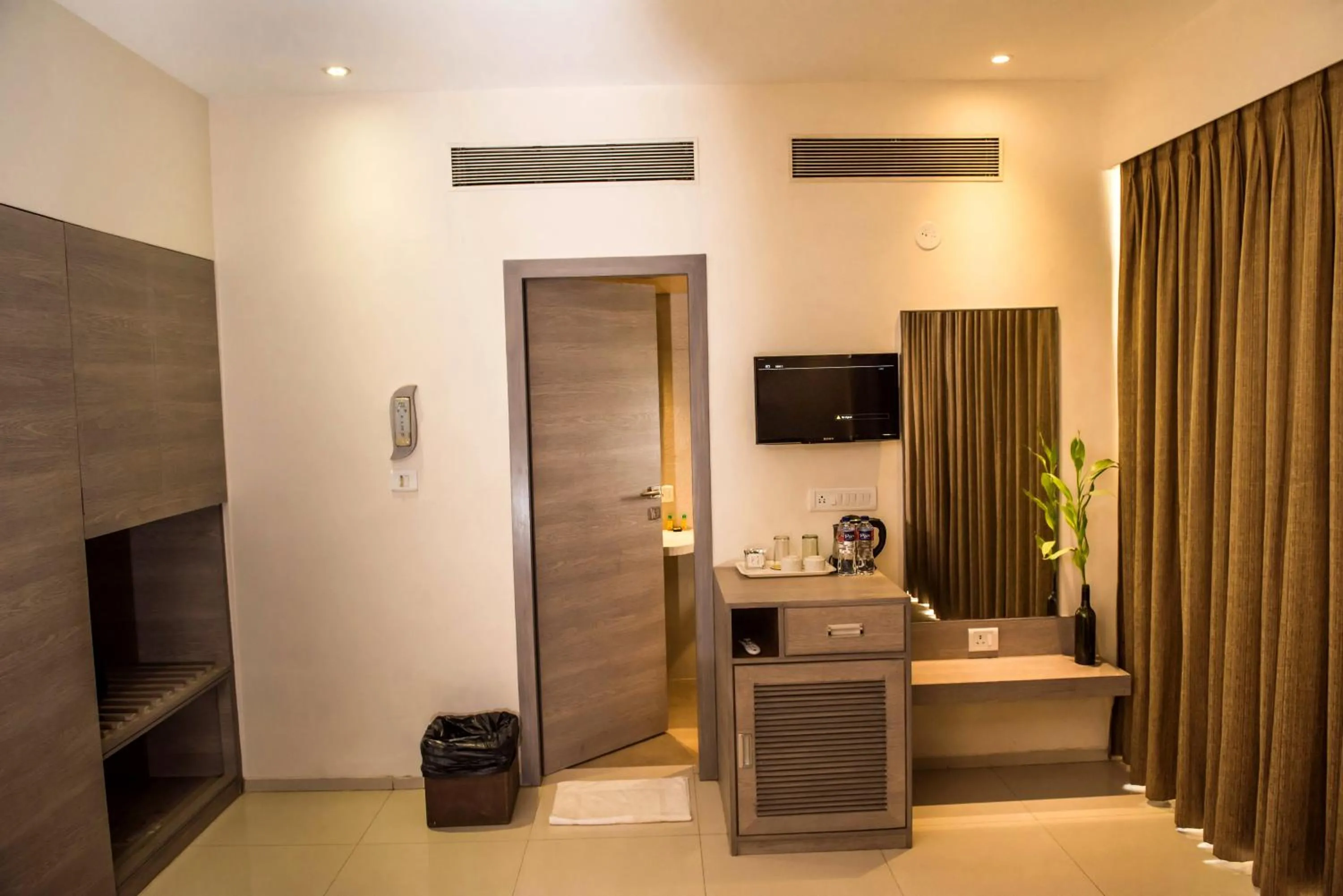 TV and multimedia in Sharanam Green Resort