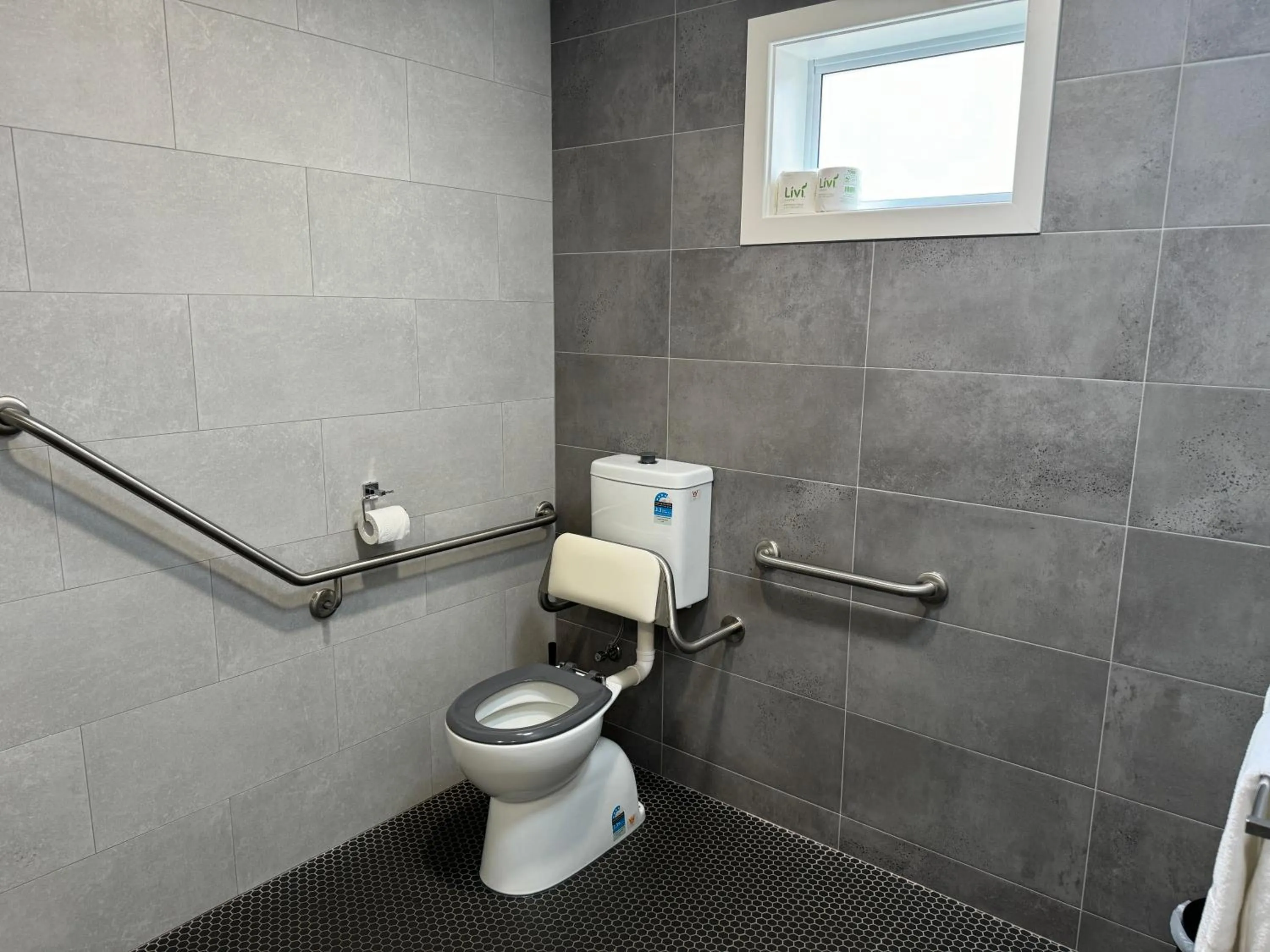 Bathroom in Ulladulla Motel