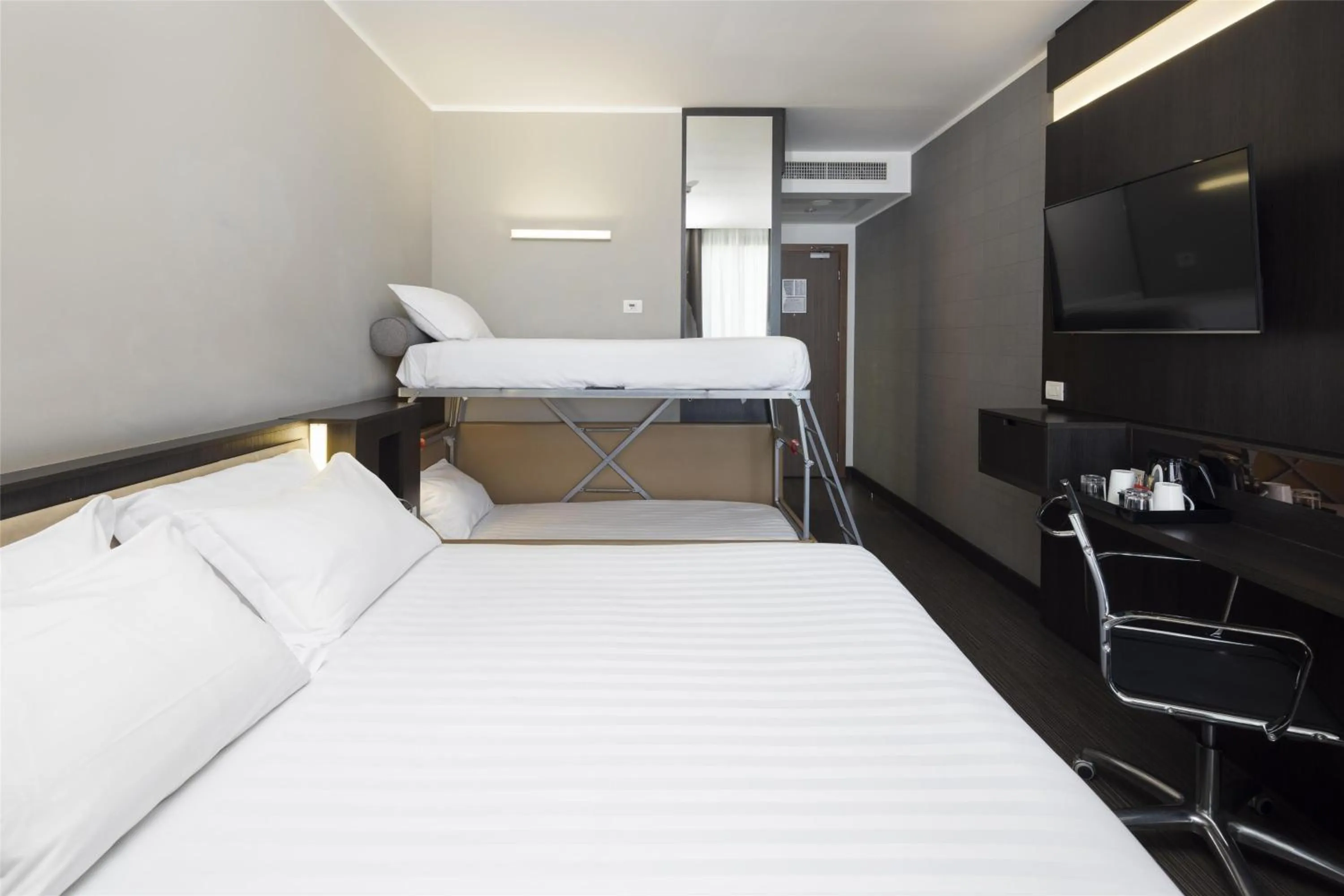 Bedroom, Bed in Best Western Premier CHC Airport