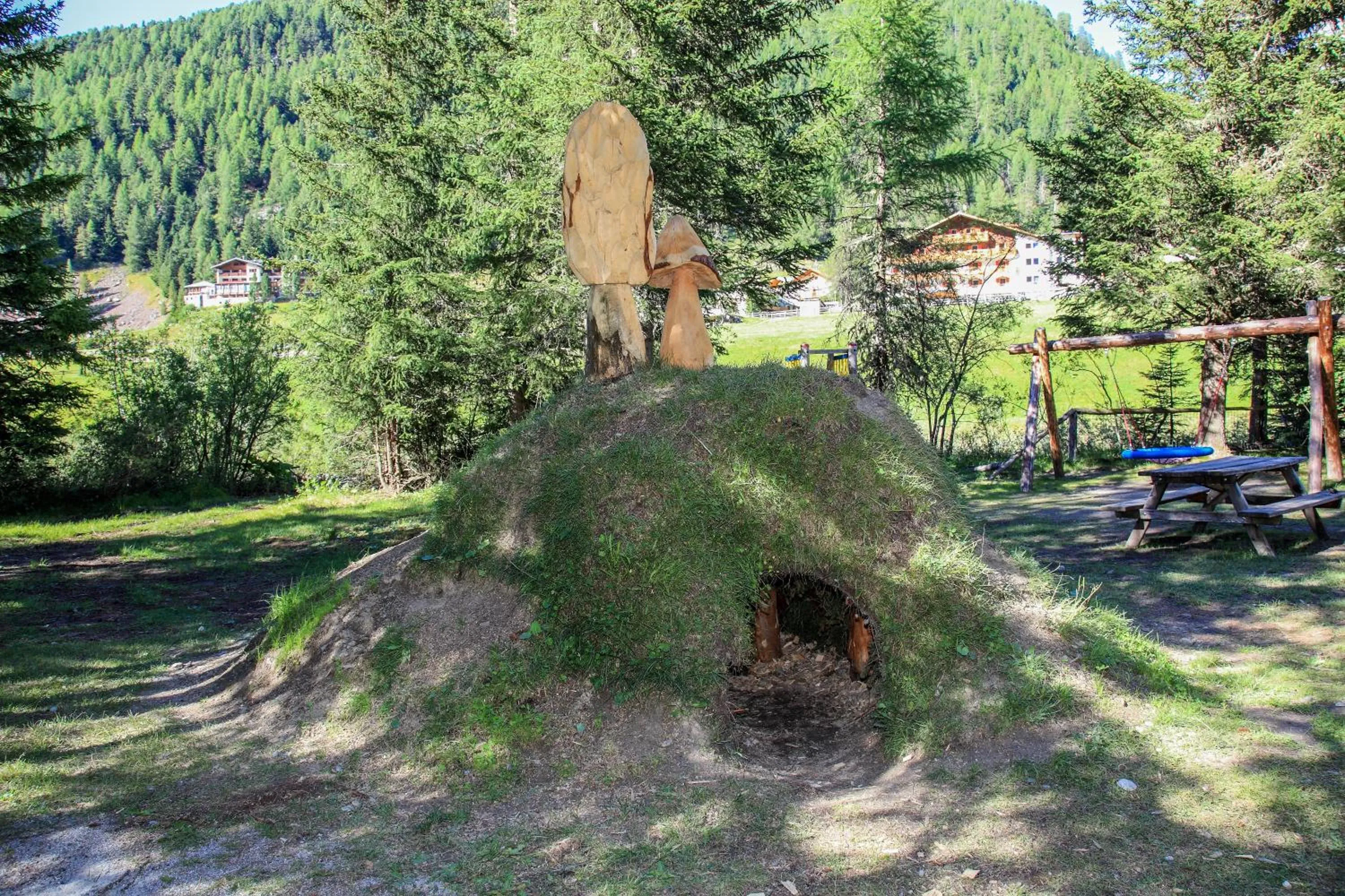 Children play ground in Garni des Alpes