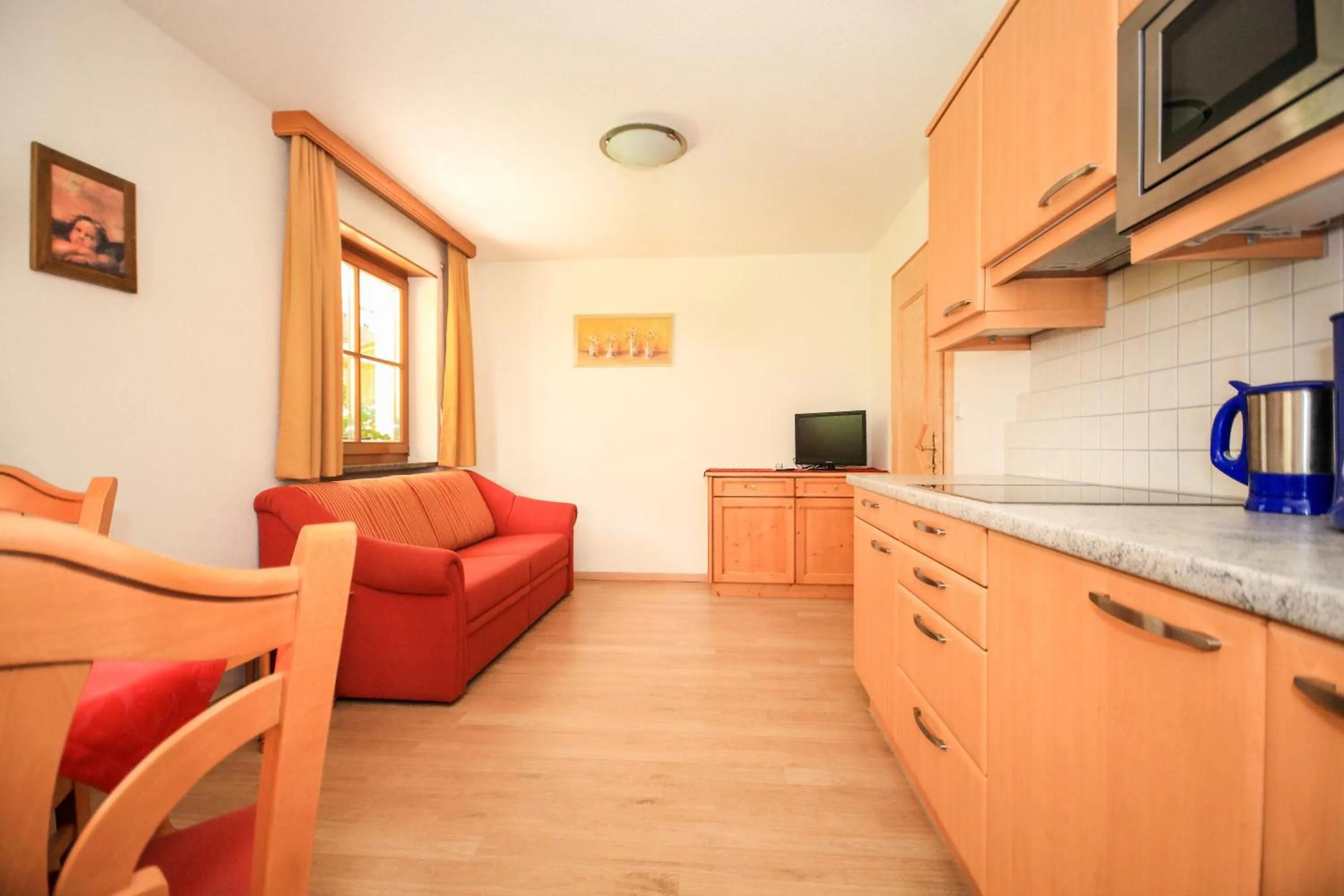 Dining area in Garni des Alpes