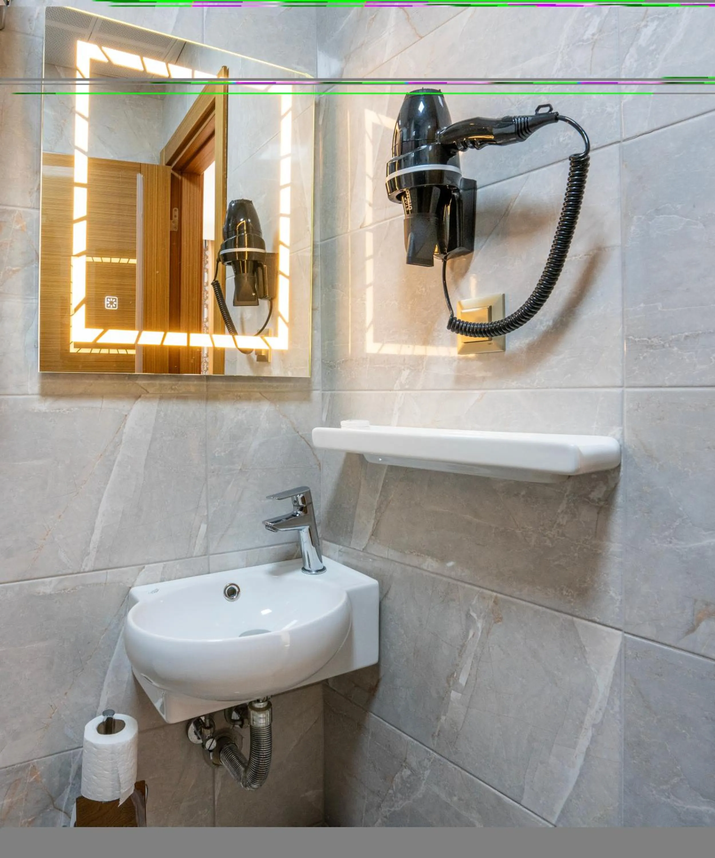 Bathroom in Grand Reis Hotel