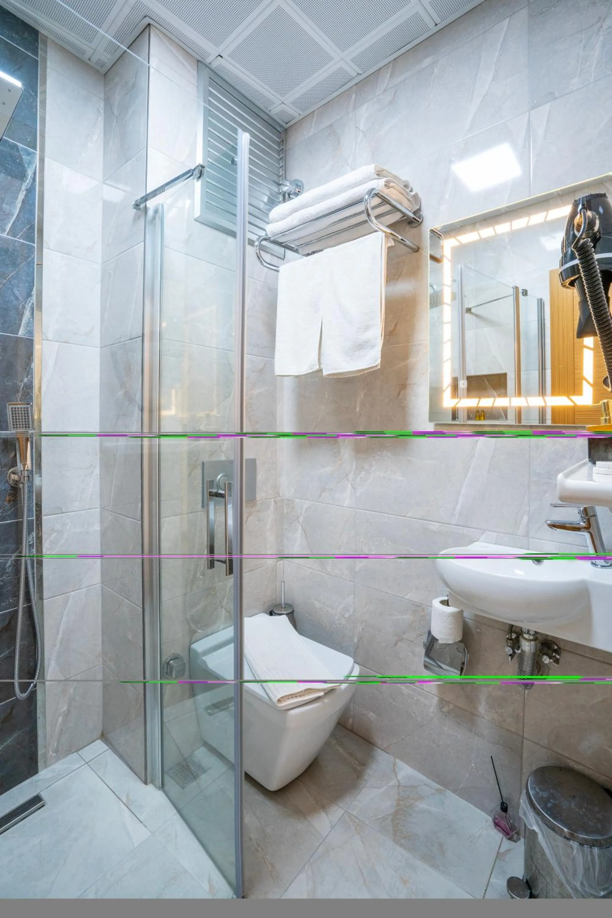 Bathroom in Grand Reis Hotel