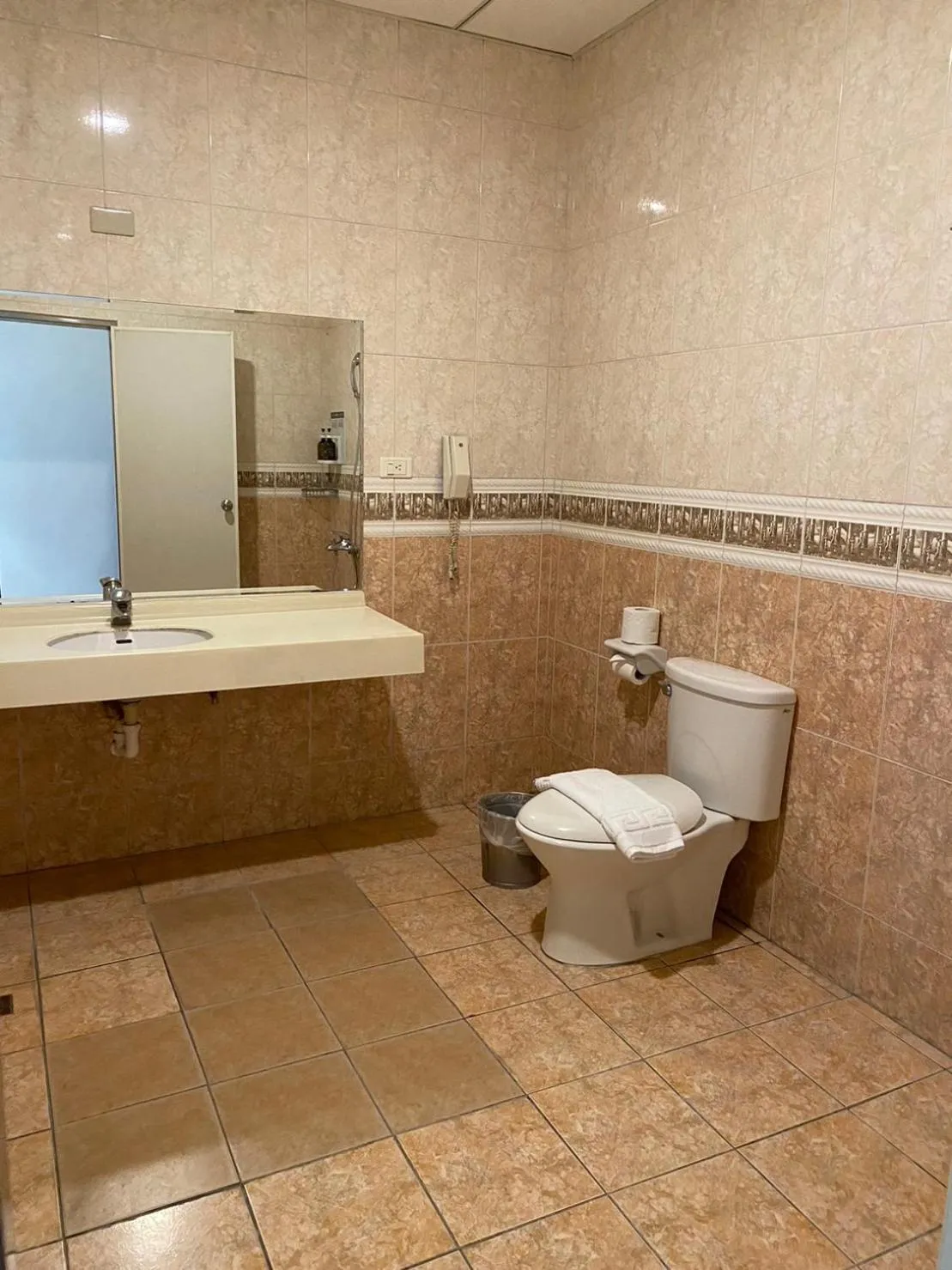 Shower in YUAI FU HAO Hotel