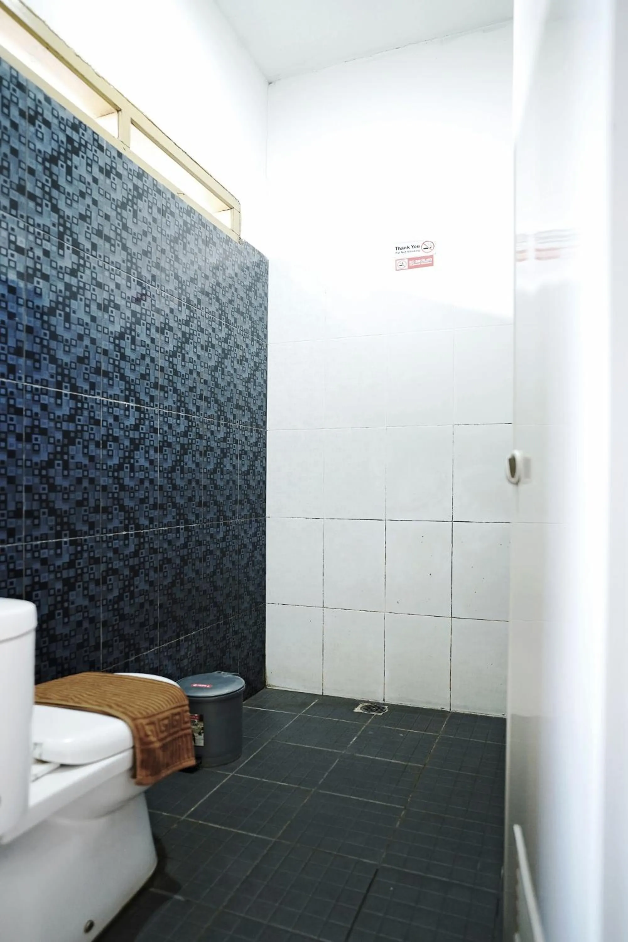 Bathroom in Saung Balibu Hotel