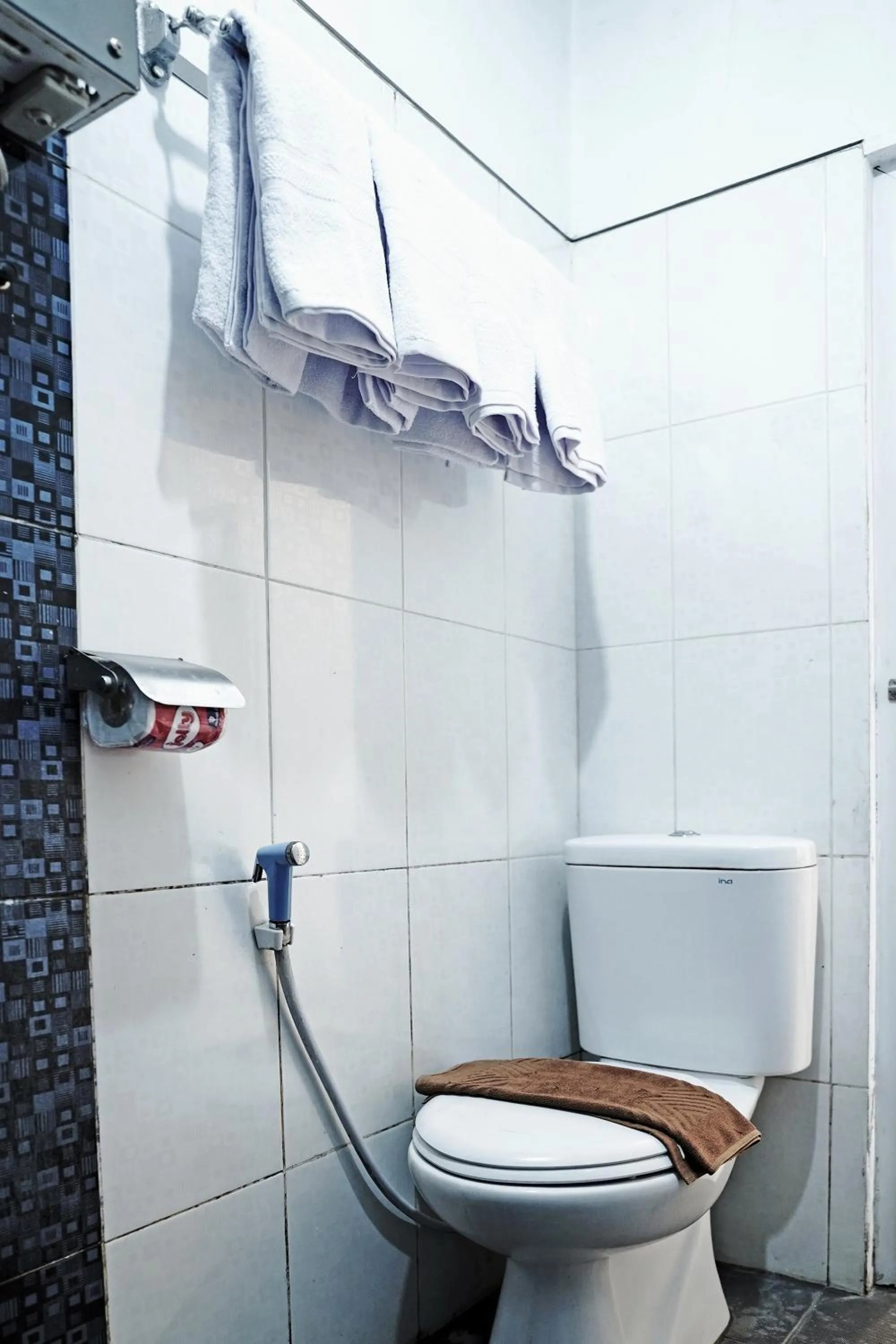 Bathroom in Saung Balibu Hotel