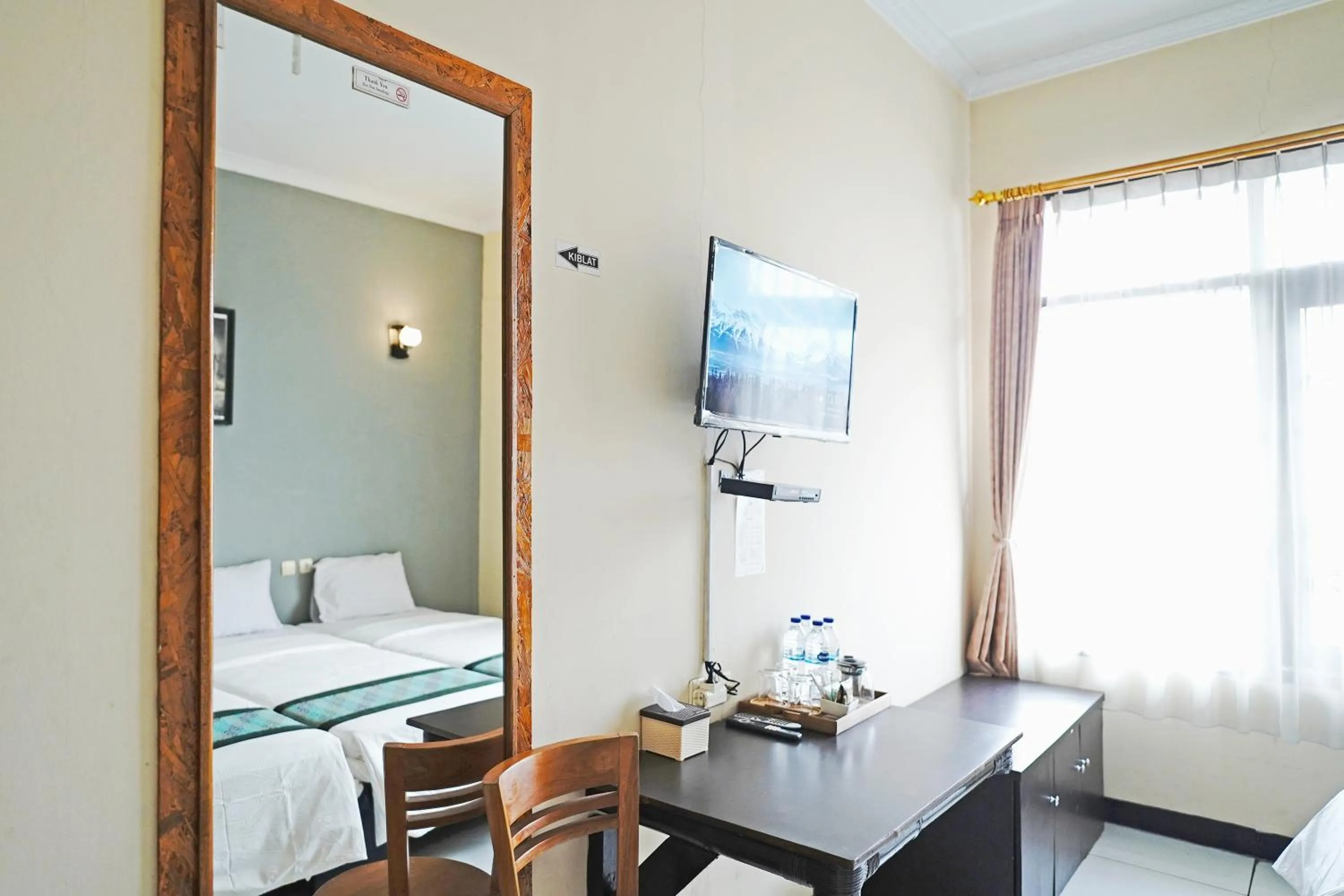 Bed in Saung Balibu Hotel