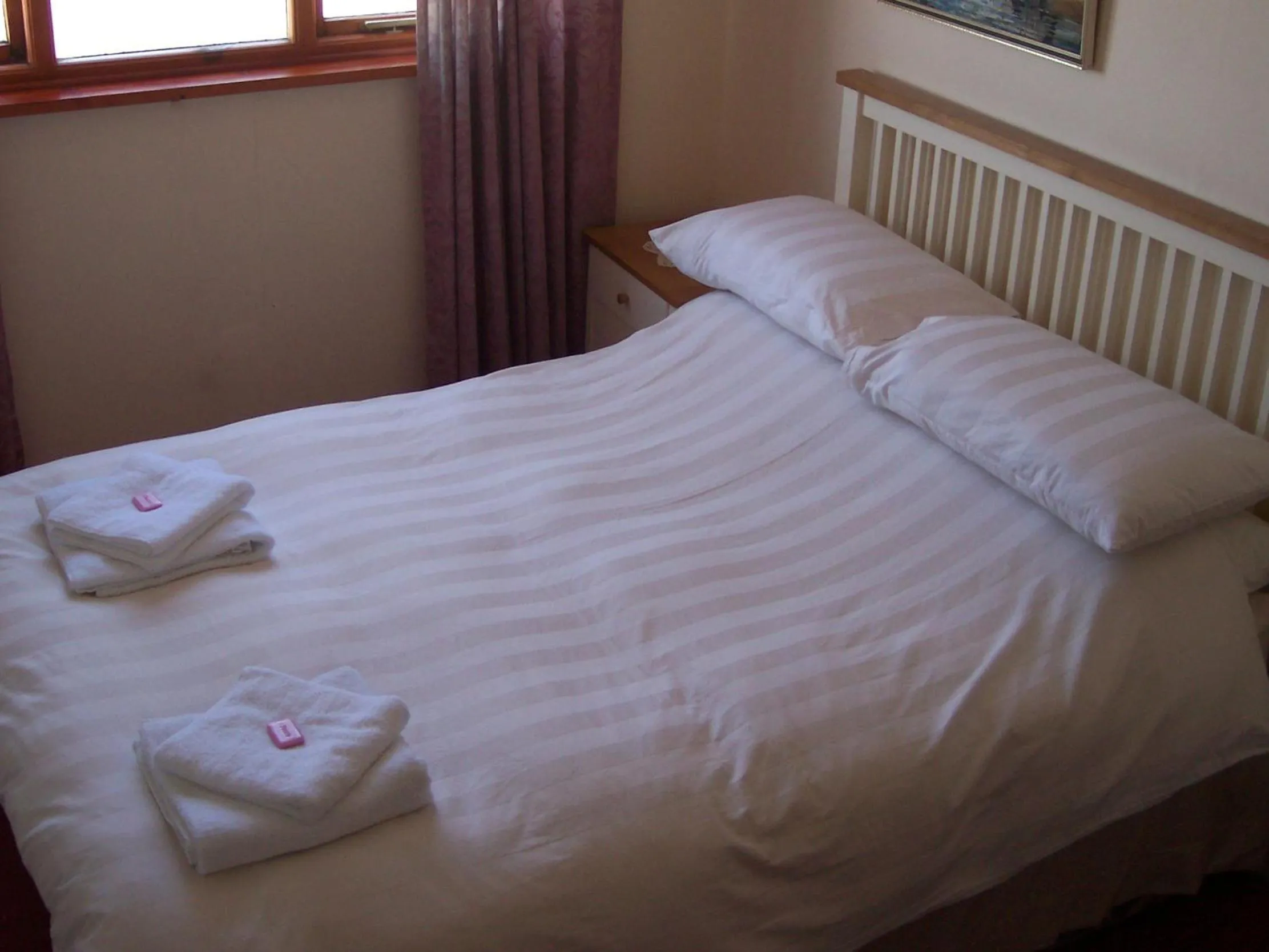 Bed in The Poldark Inn