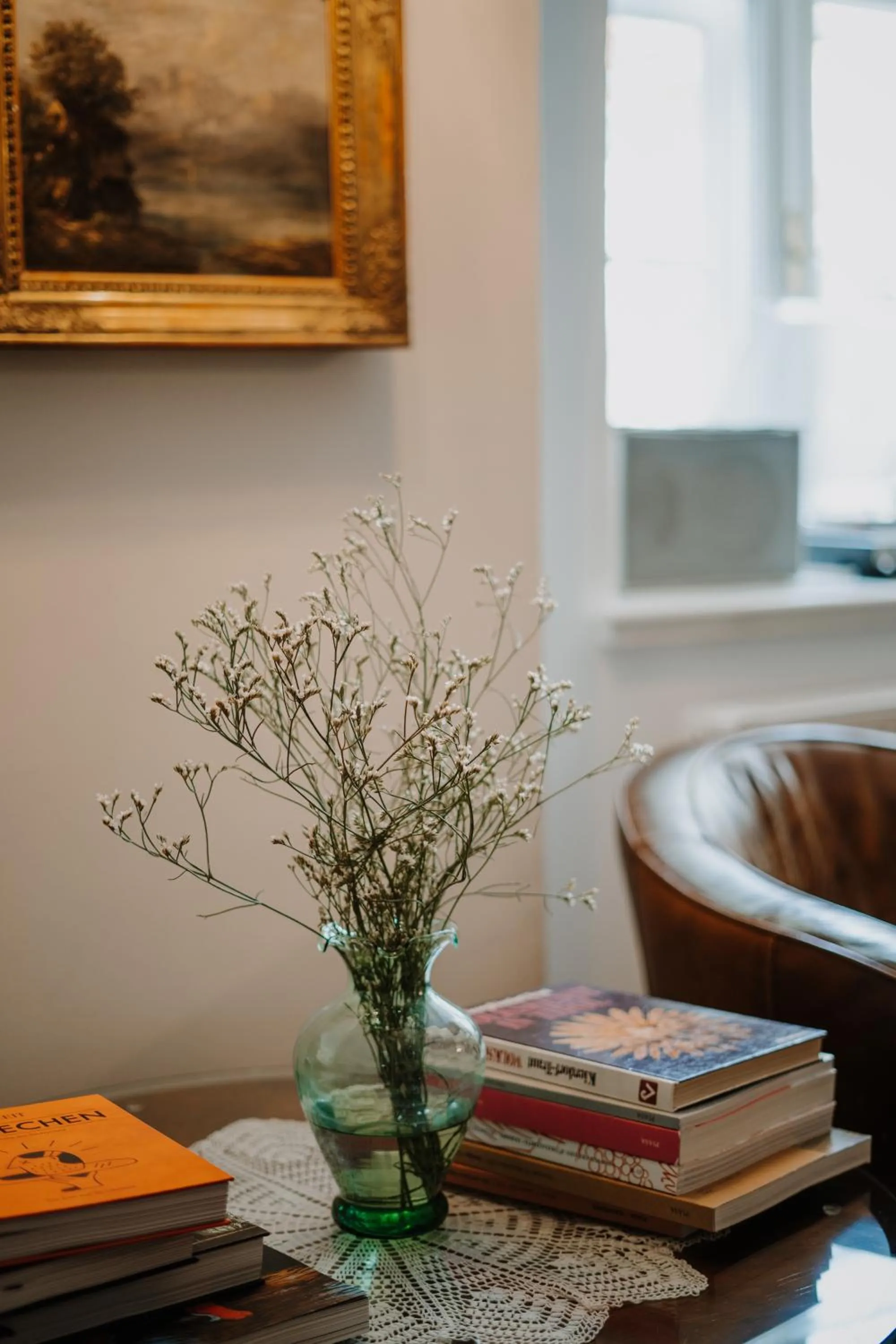 Seating area in Ottmanngut Suite and Breakfast