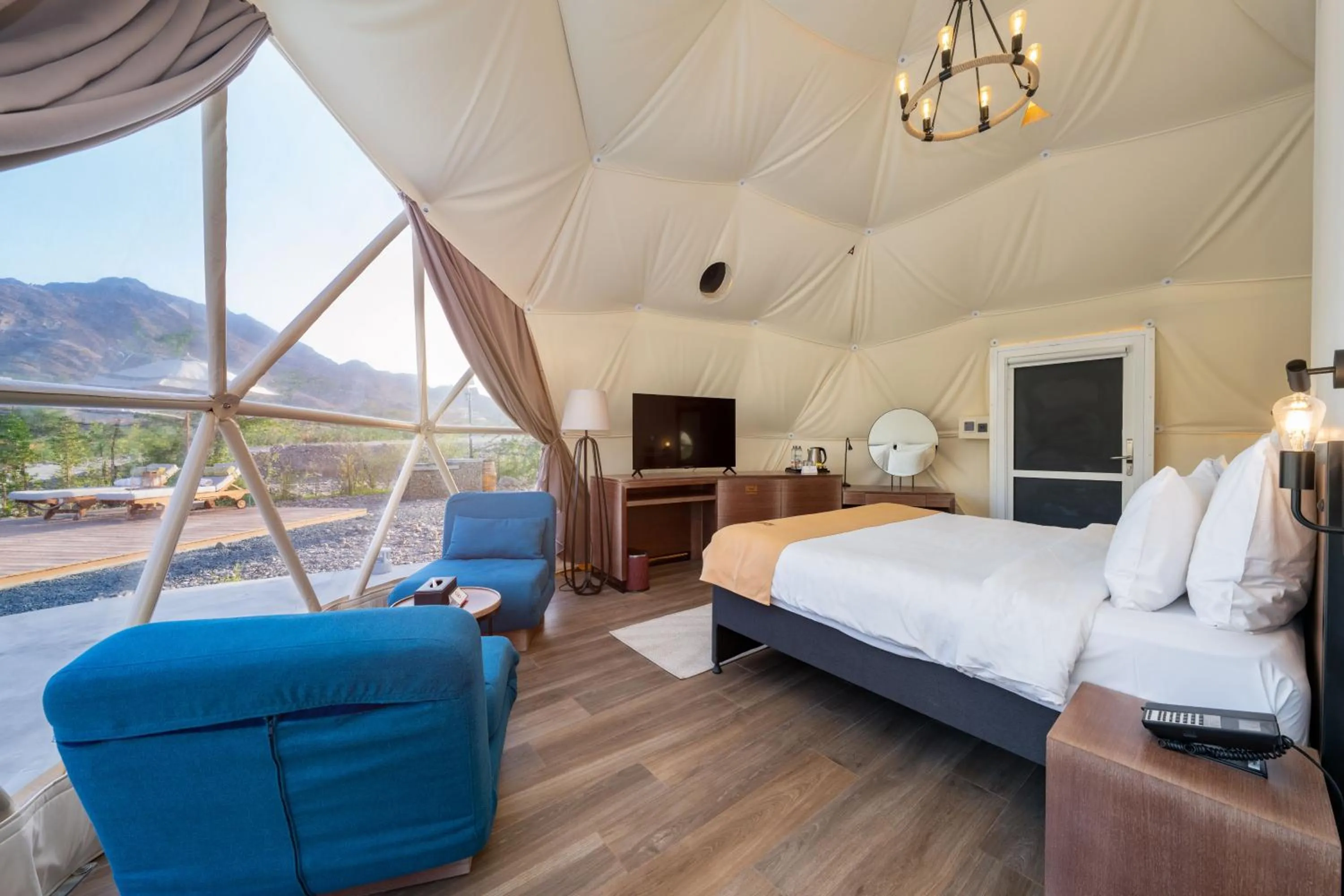 Bedroom, Bed in Hatta Resorts