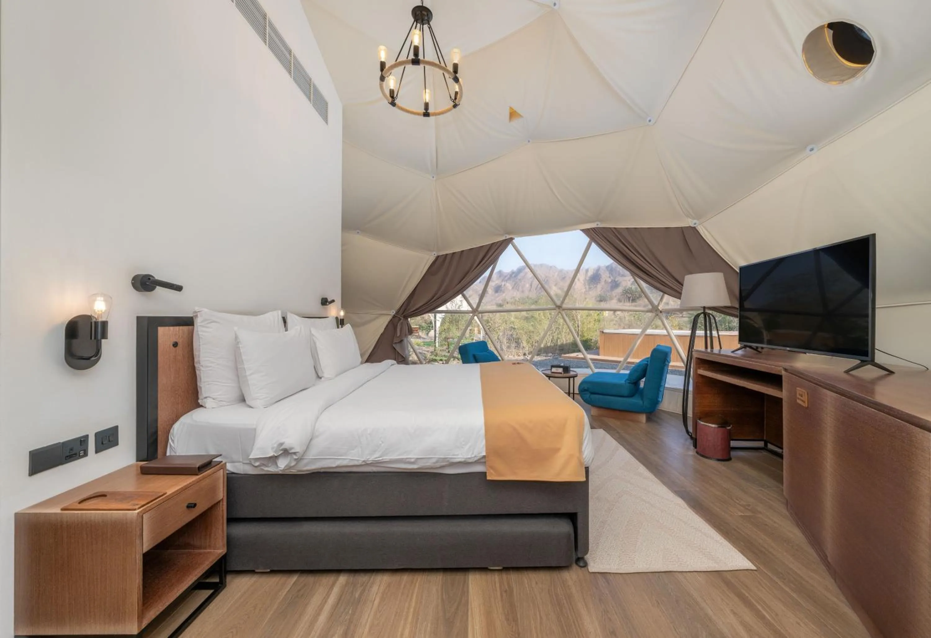 Bedroom, Bed in Hatta Resorts