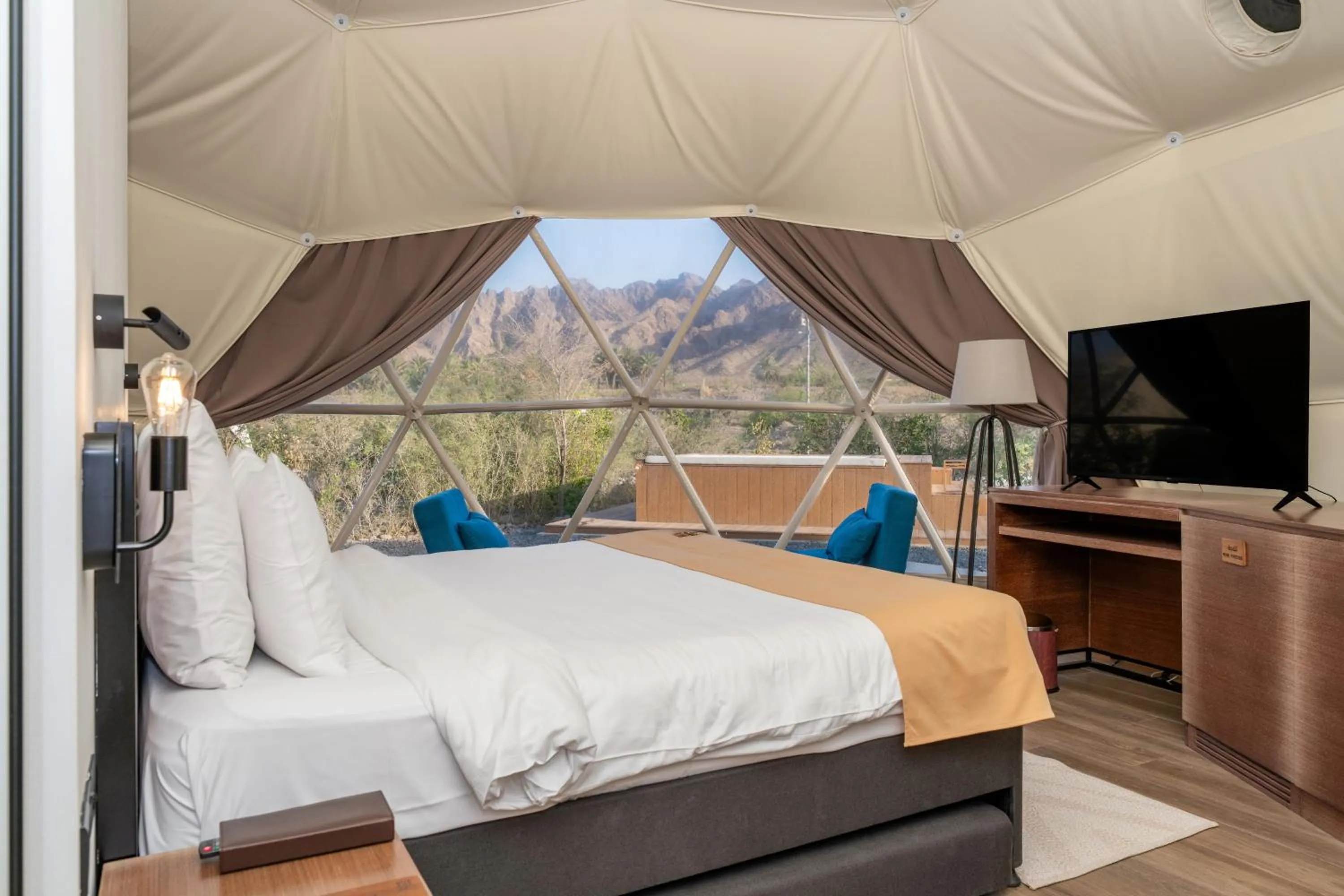 Bedroom, Bed in Hatta Resorts