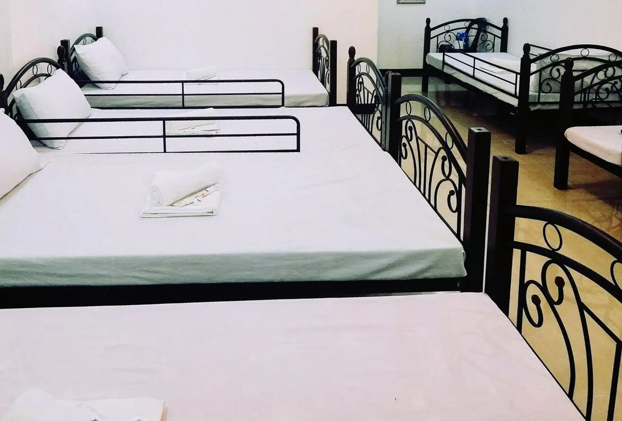 Deluxe Family Room in Sunrise Garden Lake Resort Deluxe Family Room in Sunrise Garden Lake Resort