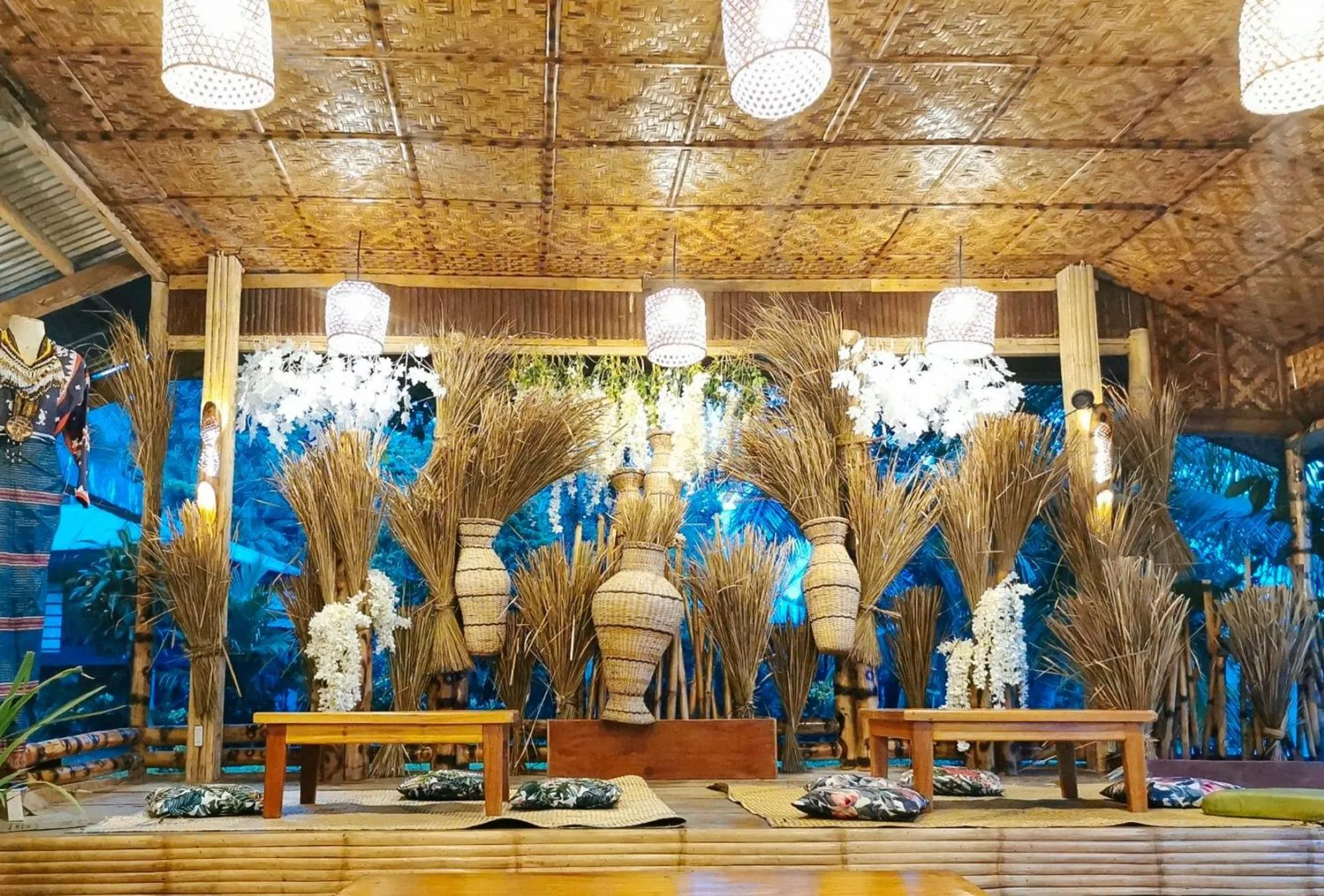 Area and facilities in Sunrise Garden Lake Resort