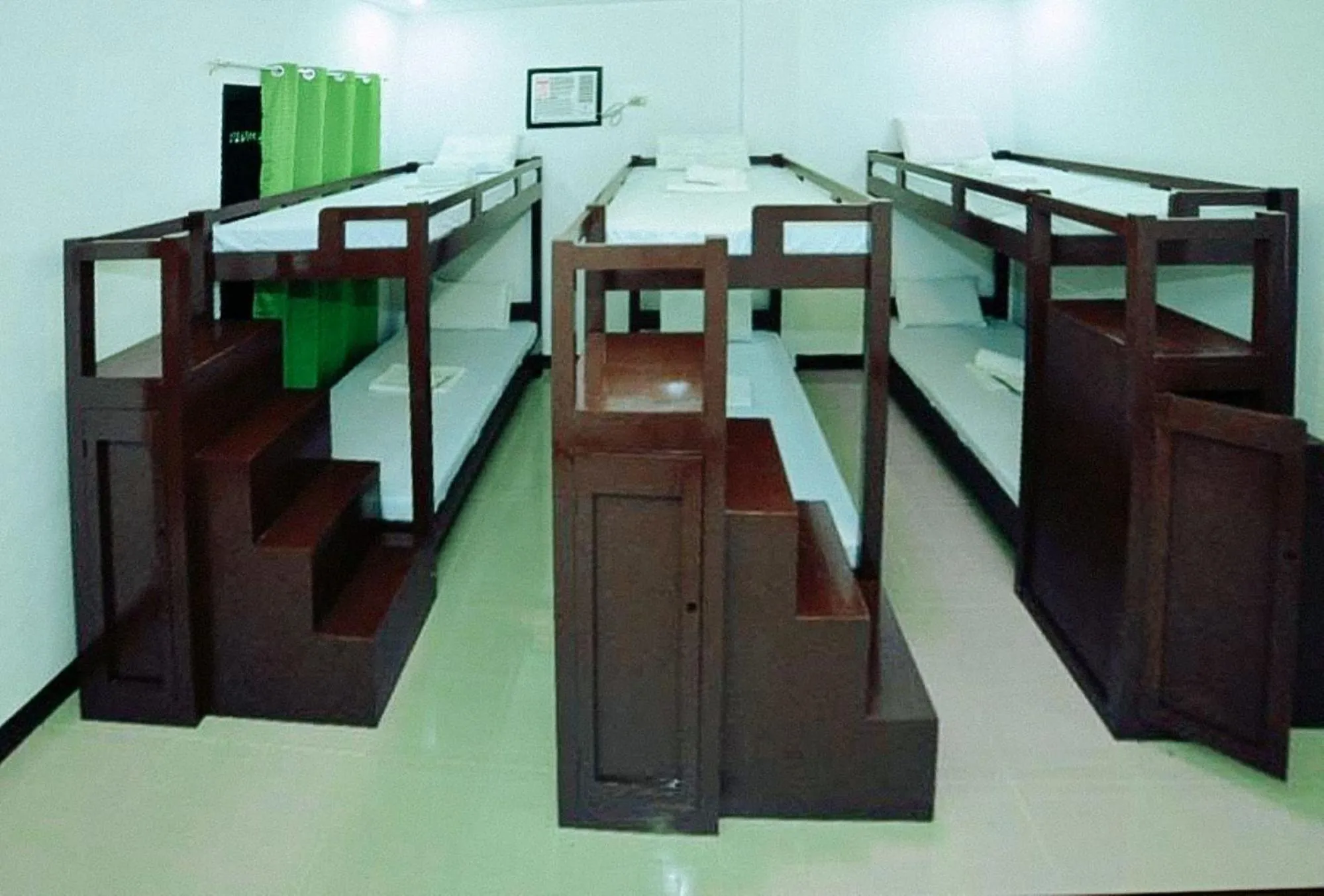 Photo of the whole room, Bed in Sunrise Garden Lake Resort