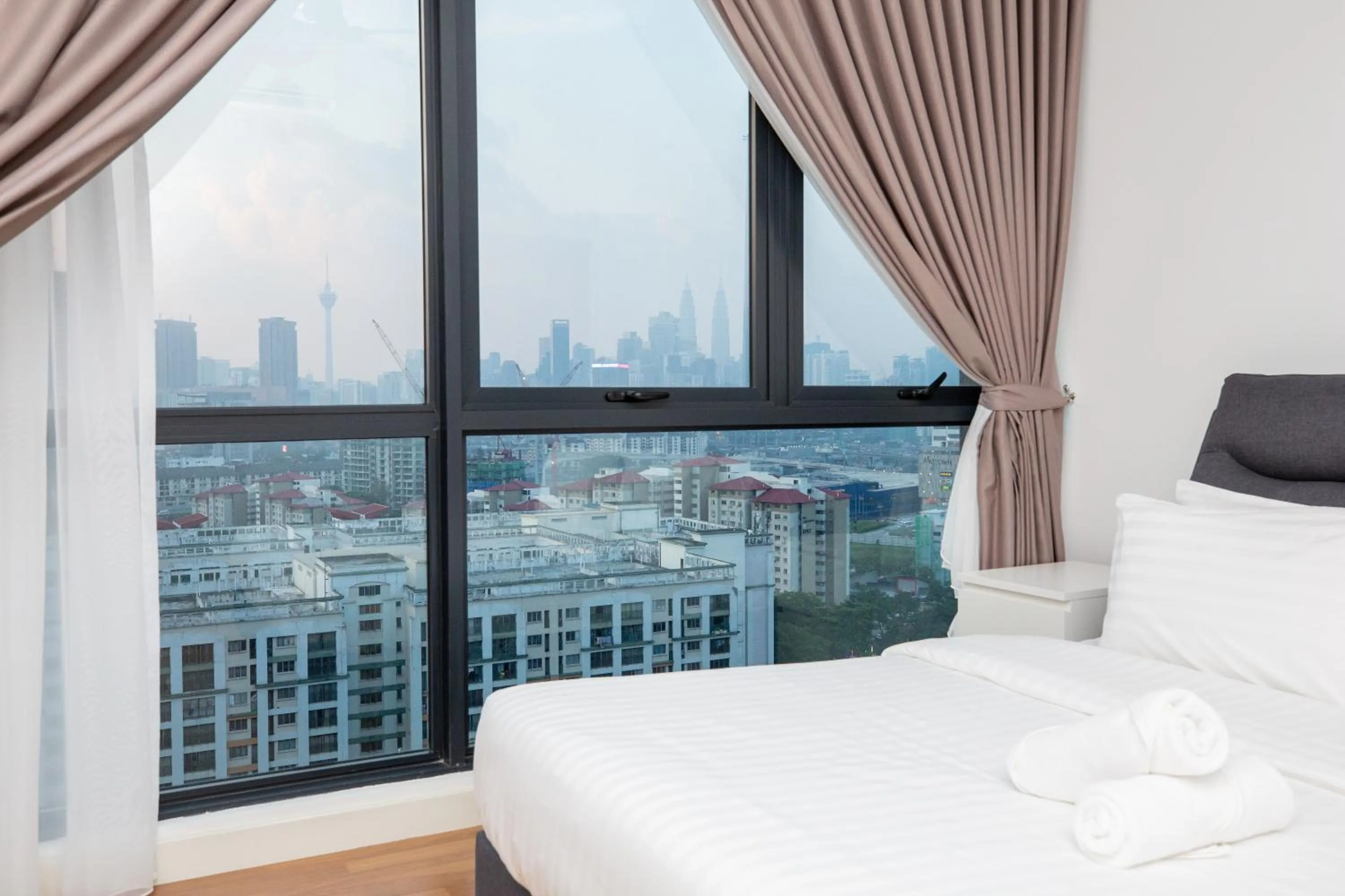 City view, Bed in Velocity KL By PSM Luxury Suites