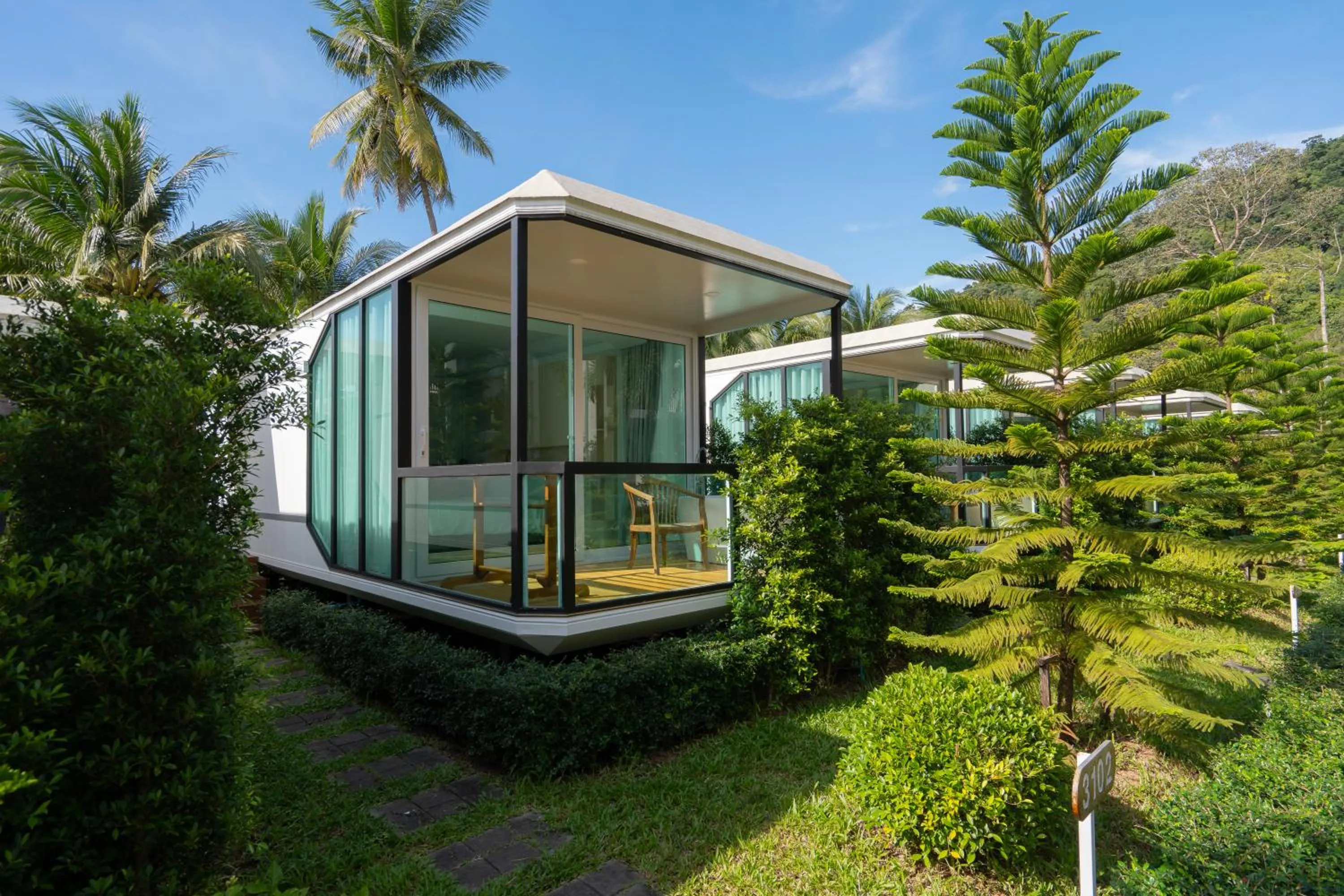 Property building in Koh Chang Paradise Hill