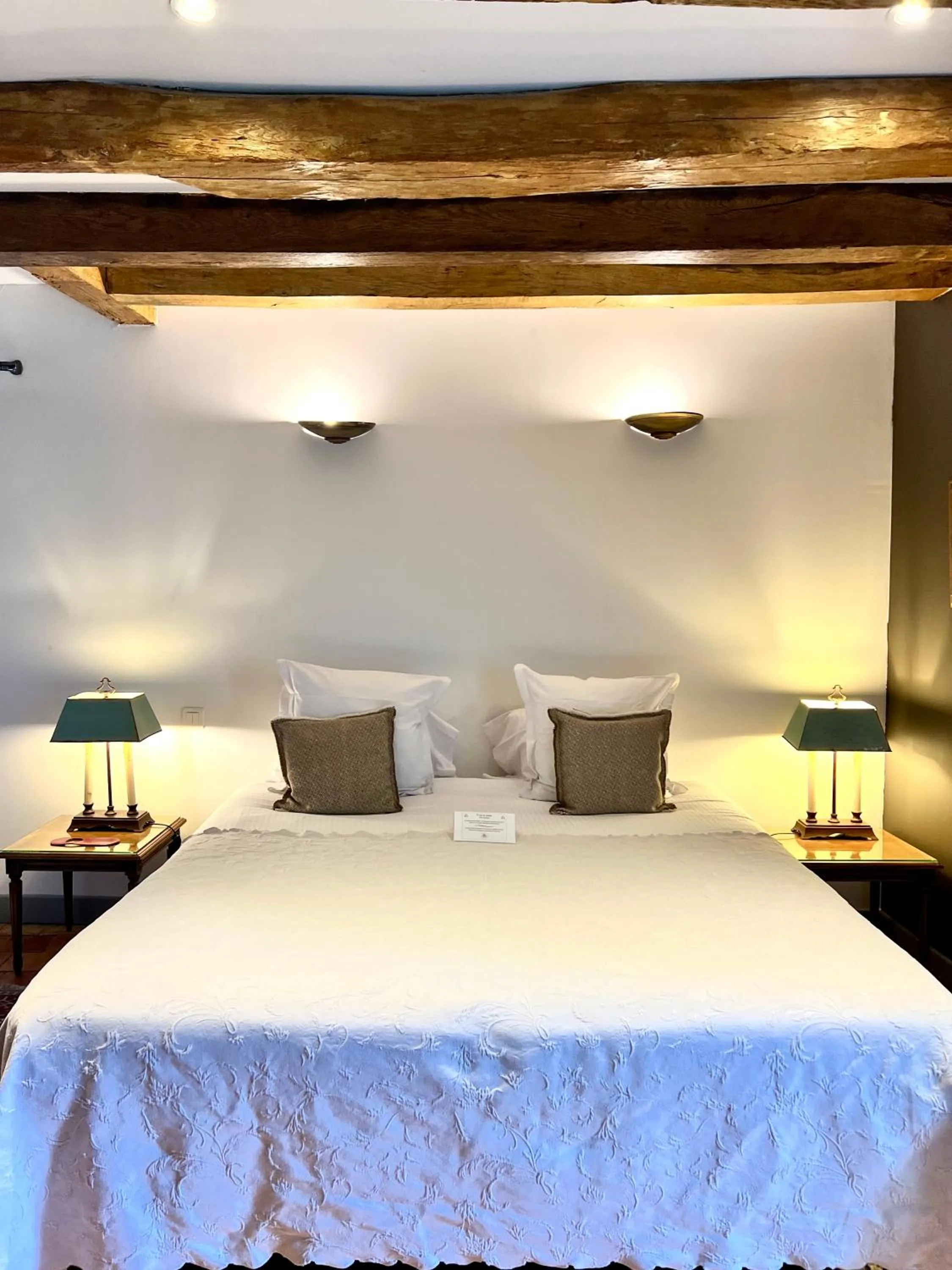 Bedroom, Bed in Château de l'Epinay