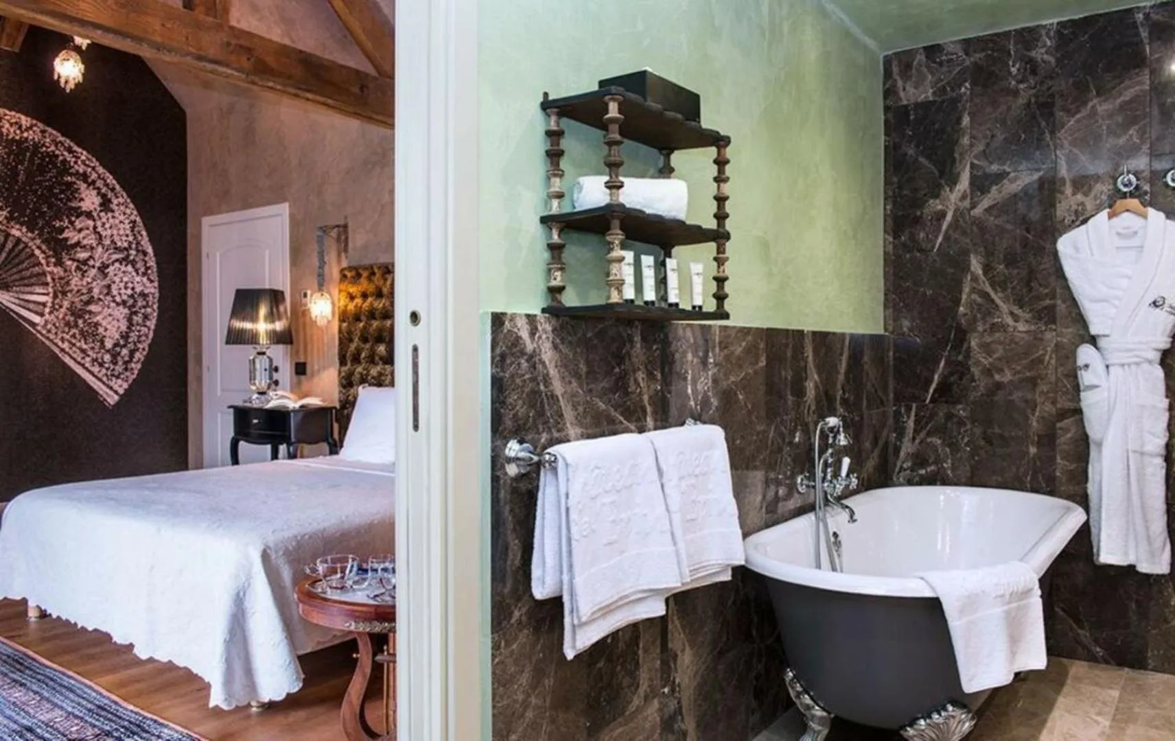 Bathroom, Bed in Château de l'Epinay