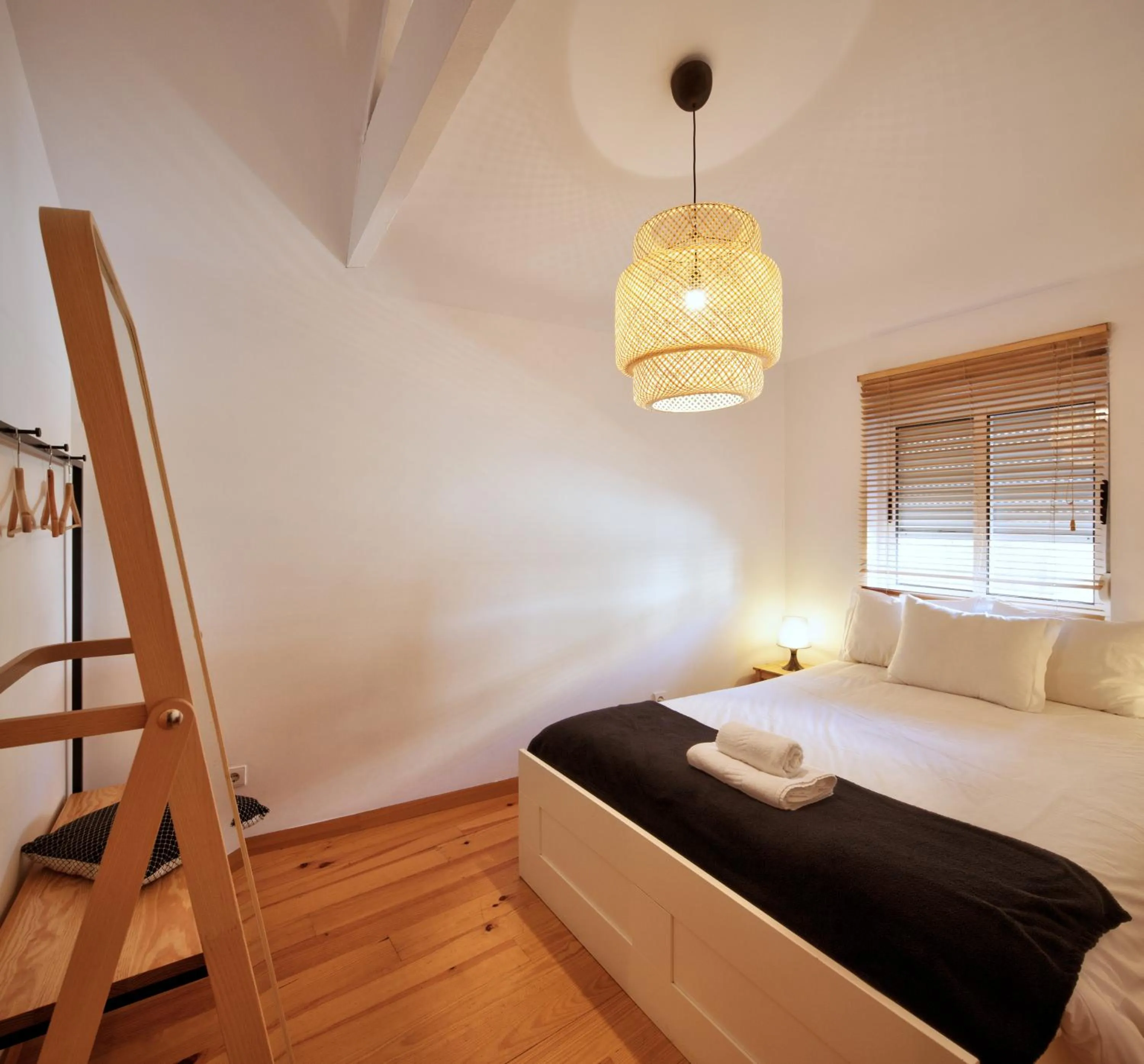 Two-Bedroom Apartment in Oporto Maison Entreparedes