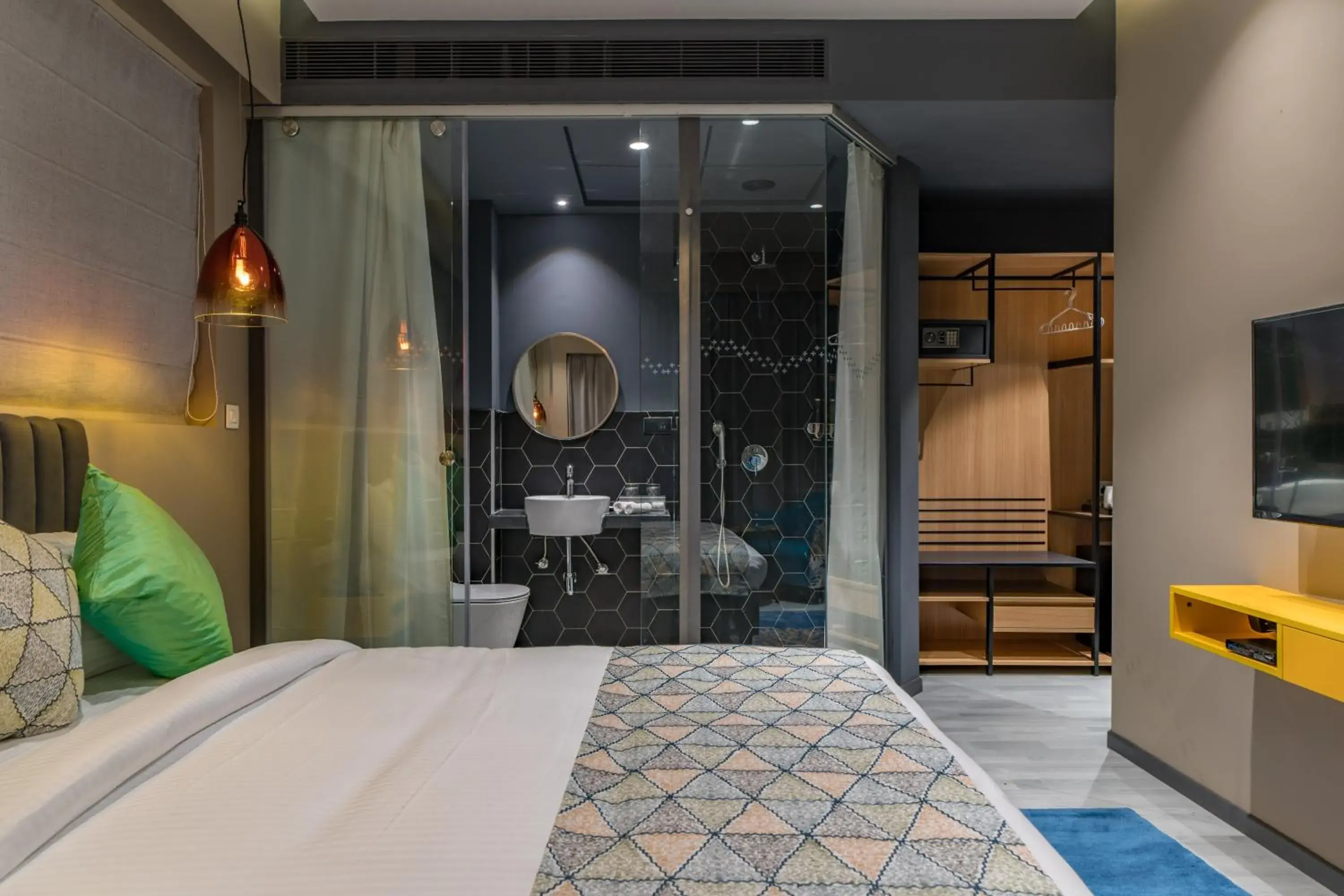 Premium Room - single occupancy in Hotel B plus L Premium Room - single occupancy in Hotel B plus L