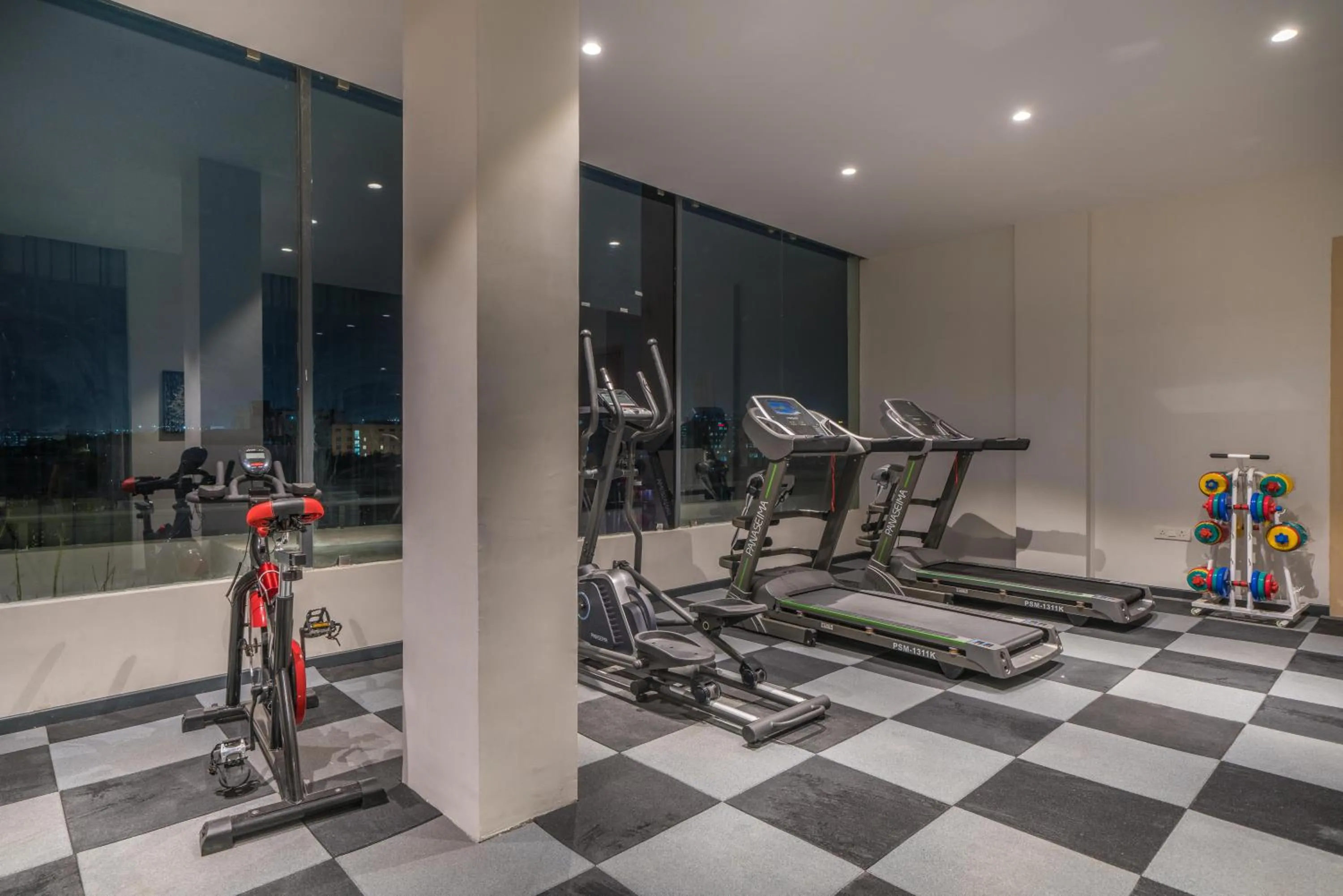 Fitness centre/facilities in Hotel B plus L