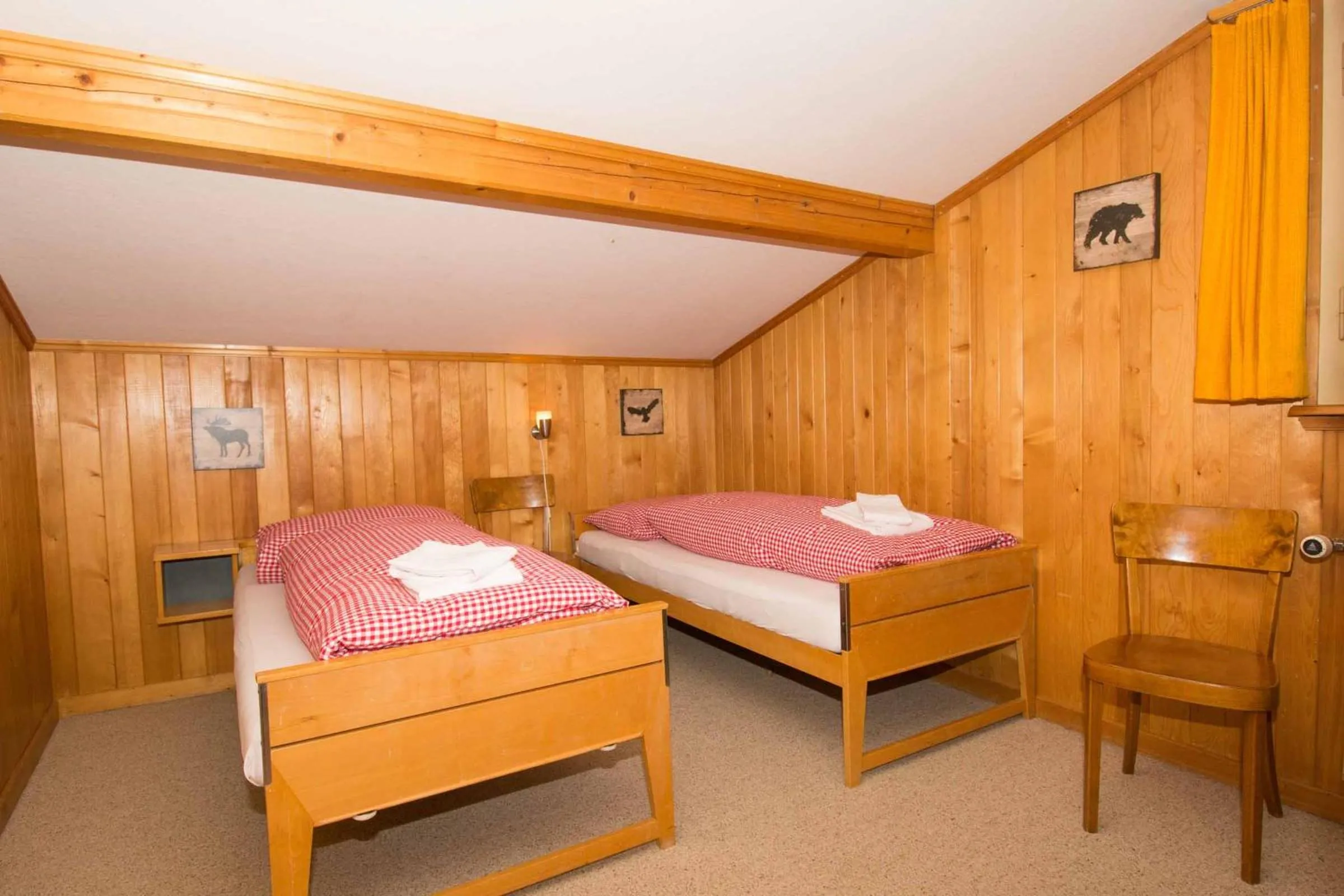 Bedroom, Bed in Buchhüttli